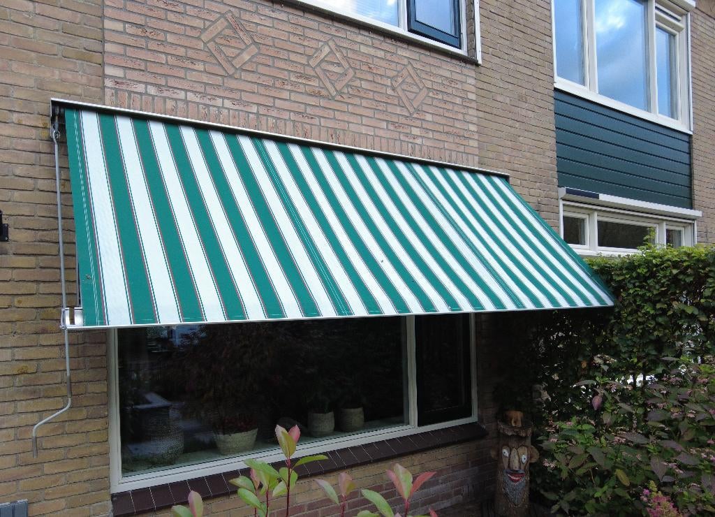 Zonnescherm 340 cm met zwengel., Tuin en Terras, Zonneschermen, Ophalen, Gebruikt, 150 tot 300 cm, 250 cm tot 450 cm