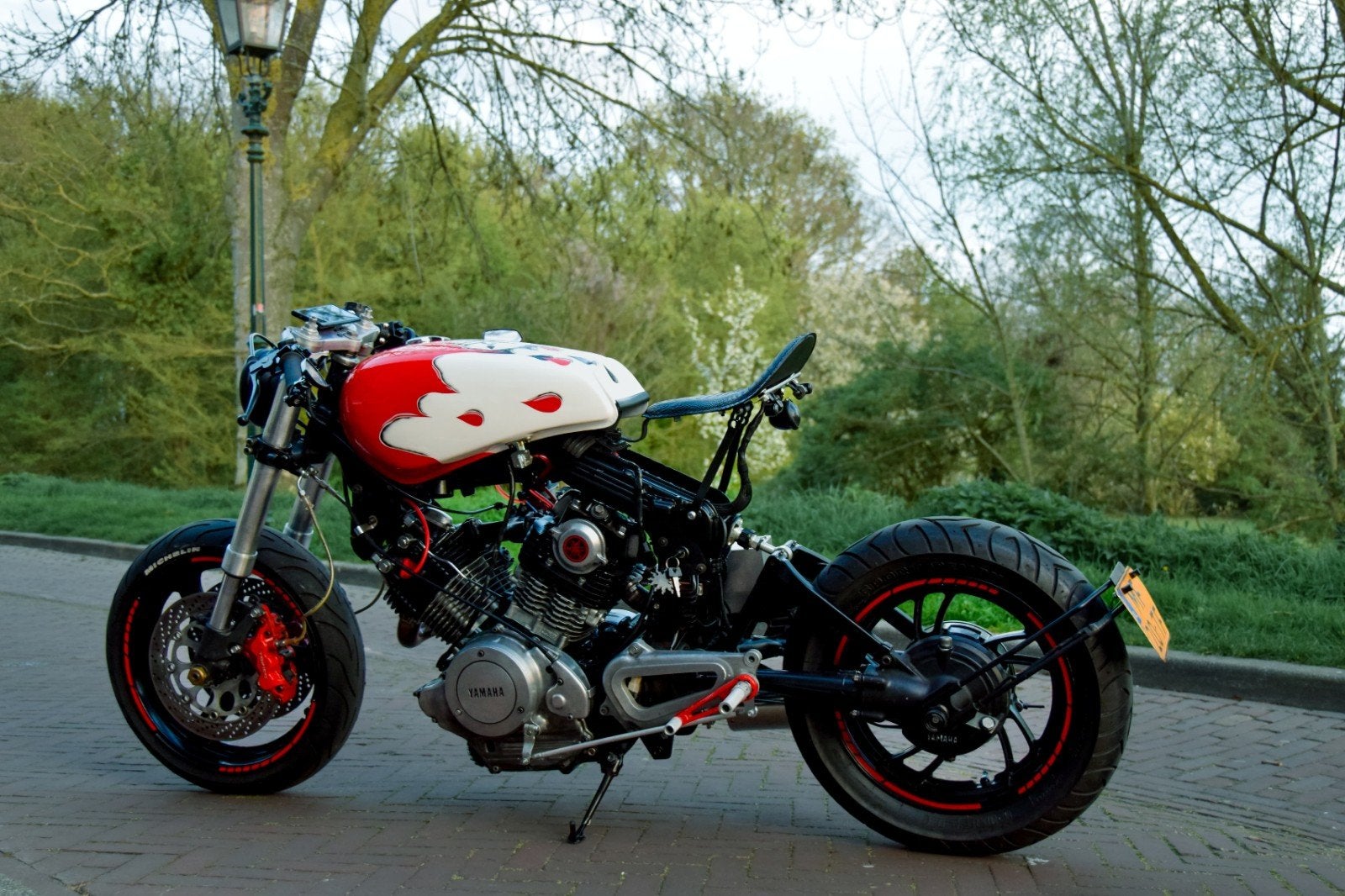 Unieke Yamaha XV750SE Custom, motogadget,