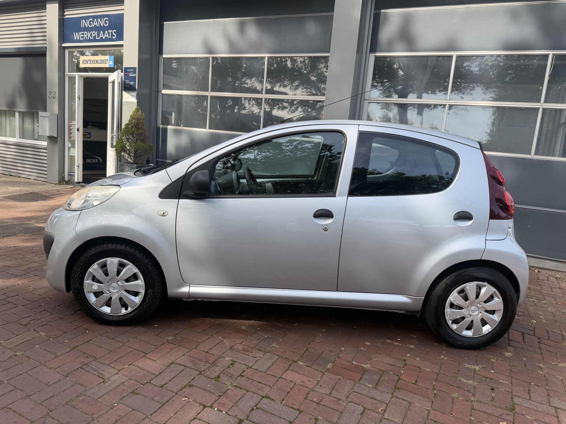 Peugeot 107 1.0 Access Accent Airco 5-drs Bj 2012 Zuinige au, Voorwielaandrijving, Euro 5, Stof, Gebruikt