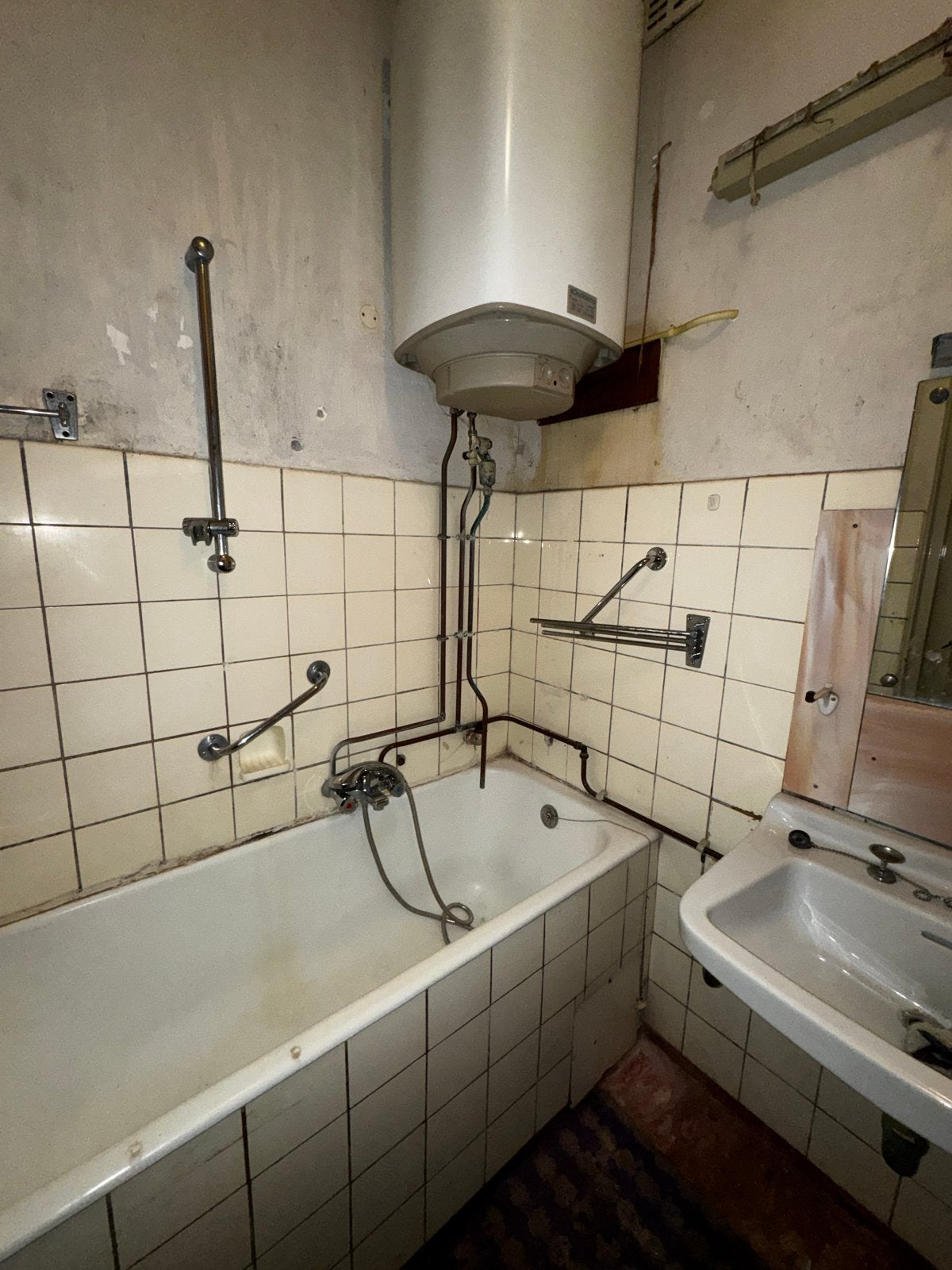 Jaren '30 badkamertegels en zeepbakje - Rotterdam Blijdorp, Ophalen, Gebruikt, Minder dan 20 cm, Minder dan 5 m²
