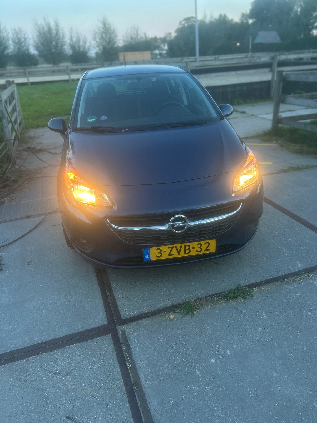 Opel Corsa 1.0T 66KW/90PK 5D 2015 Blauwmetelic sportvlg, Auto's, Voorwielaandrijving, Stof, Automatische klimaatregeling, Blauw