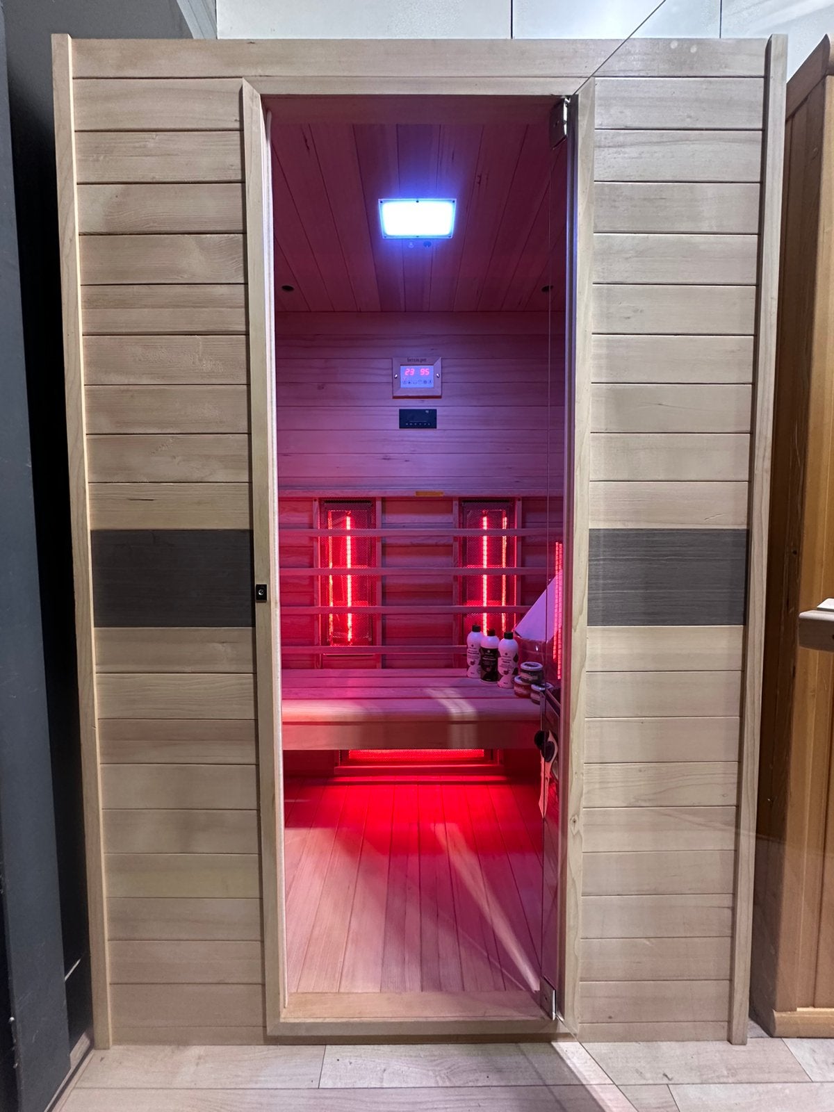 Combi Sauna | Infrarood + Finse Kachel | Showmodel OP = OP