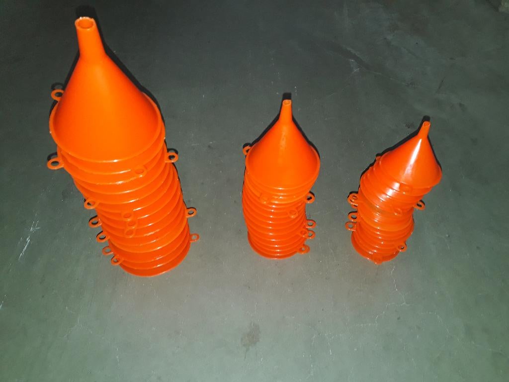 Trechter 10 cm - nieuw, Ophalen of Verzenden, Nieuw, Kunststof, Oranje