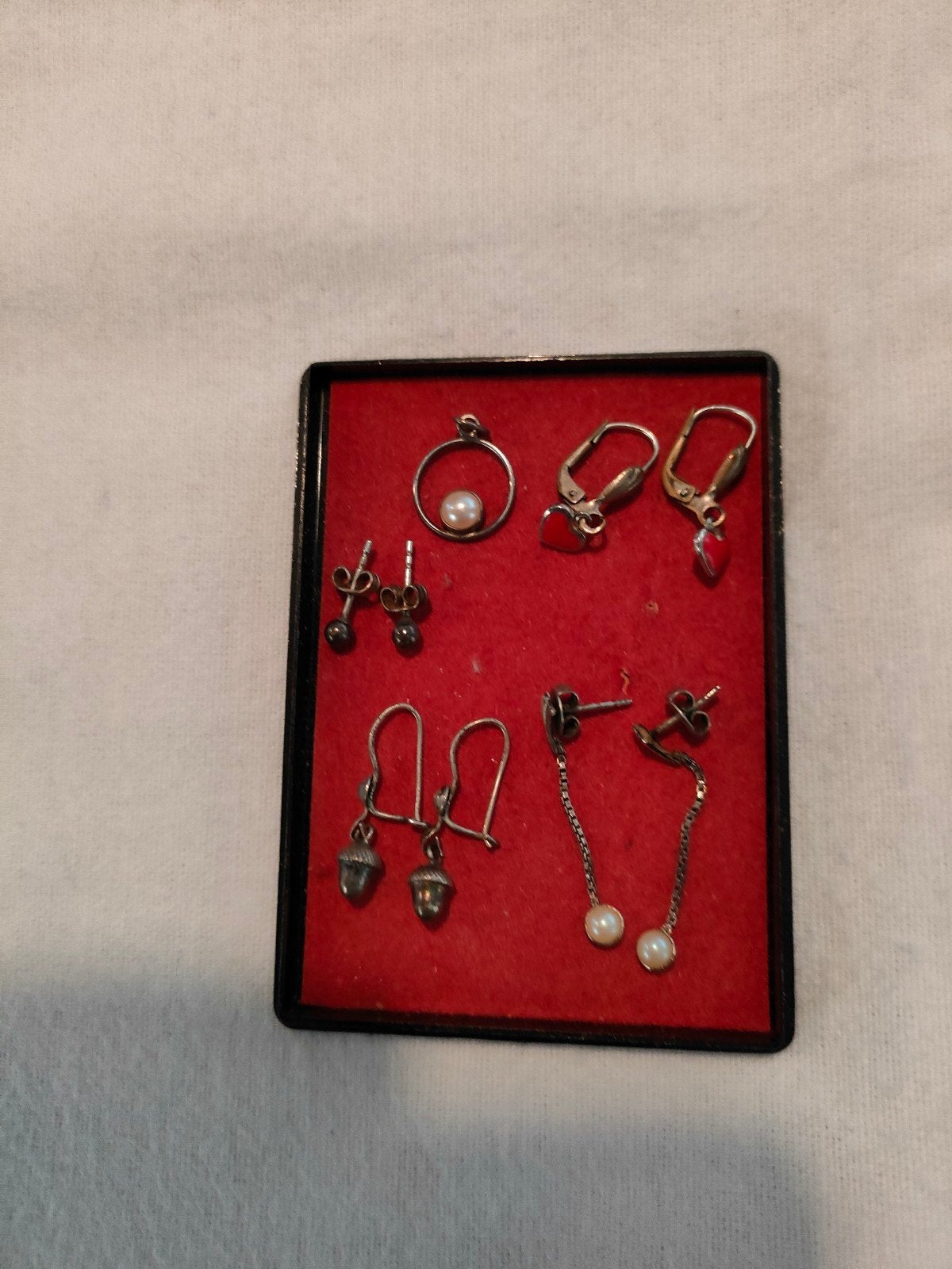 Oorbellen, Broches van alles wat!, Ophalen of Verzenden, Zo goed als nieuw, Overige kleuren, Overige materialen