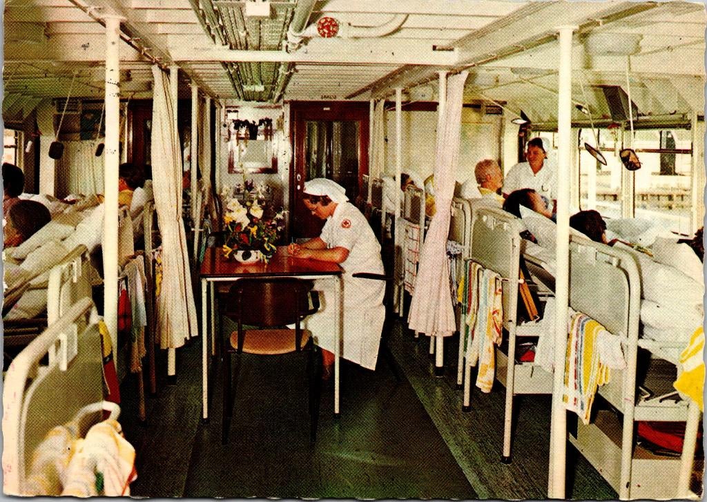 Hospitaal Schip J. Henry Dunant | 4 ansichtkaarten jaren 70, Verzenden, 1960 tot 1980, Gelopen, Gelderland