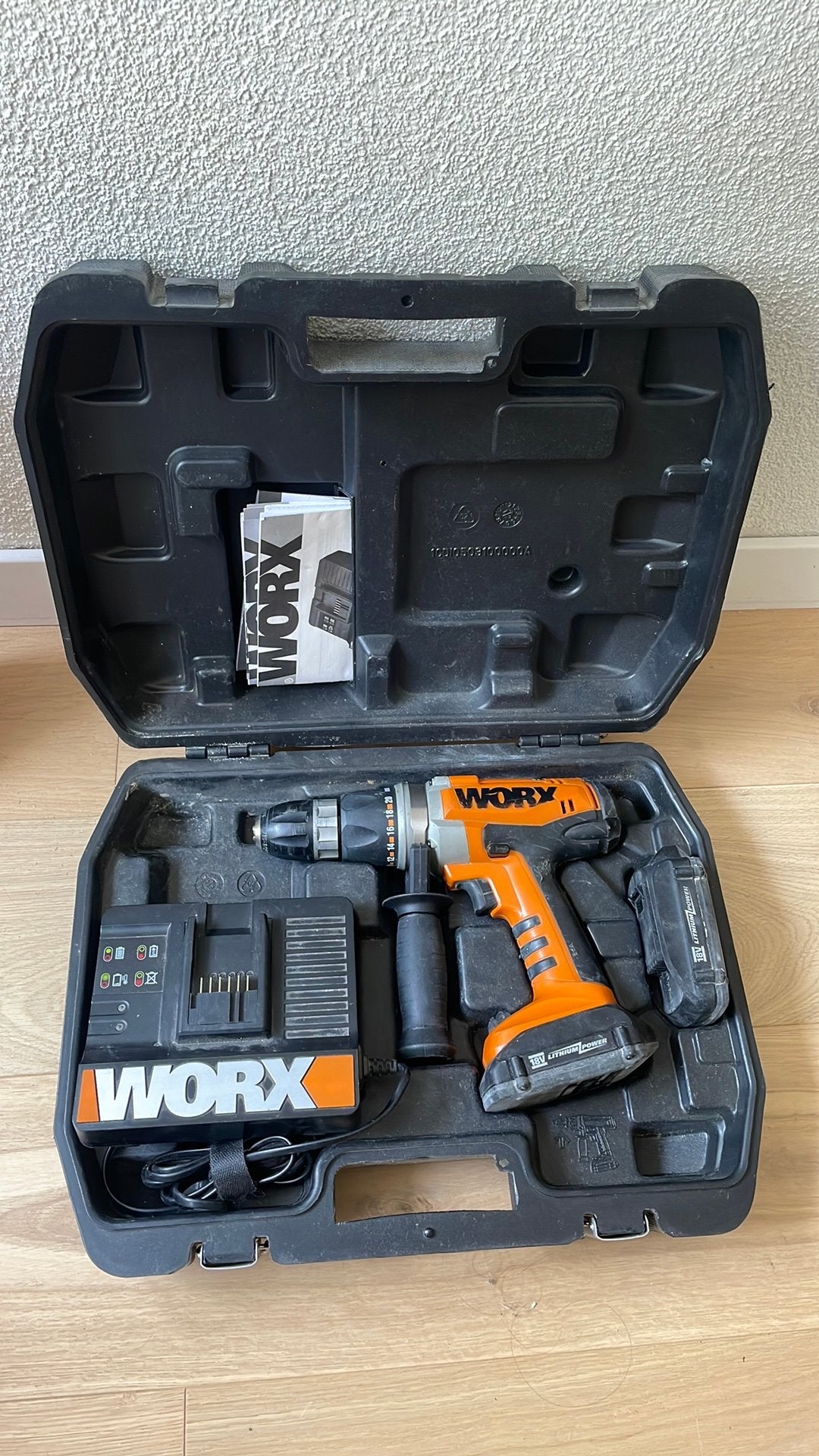 Worx accuboormachine wx368