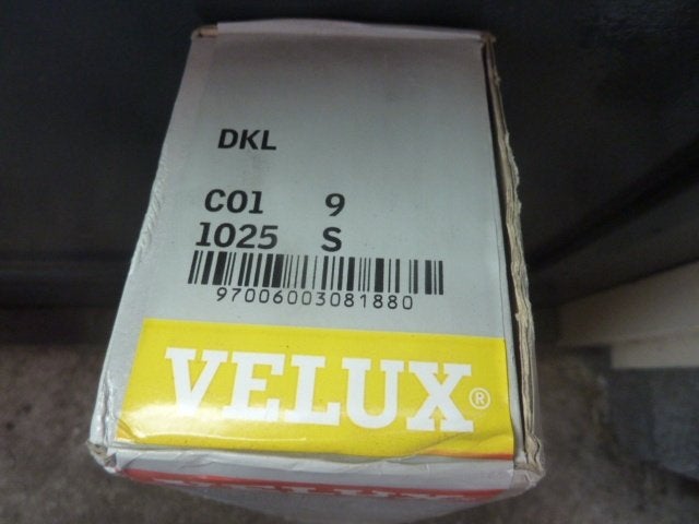Nieuwe Velux verduisteringsgordijnen / DKL C01 ( 55 x 70 ), Ophalen of Verzenden, Nieuw, Blauw