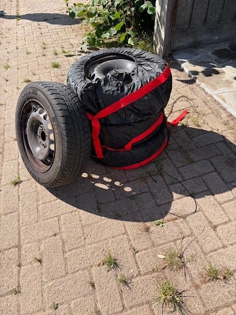 Winterbanden met velgen voor Fiat 500 / Ford Ka, Auto-onderdelen, Banden en Velgen, Ophalen, 14 inch, Gebruikt, 175 mm