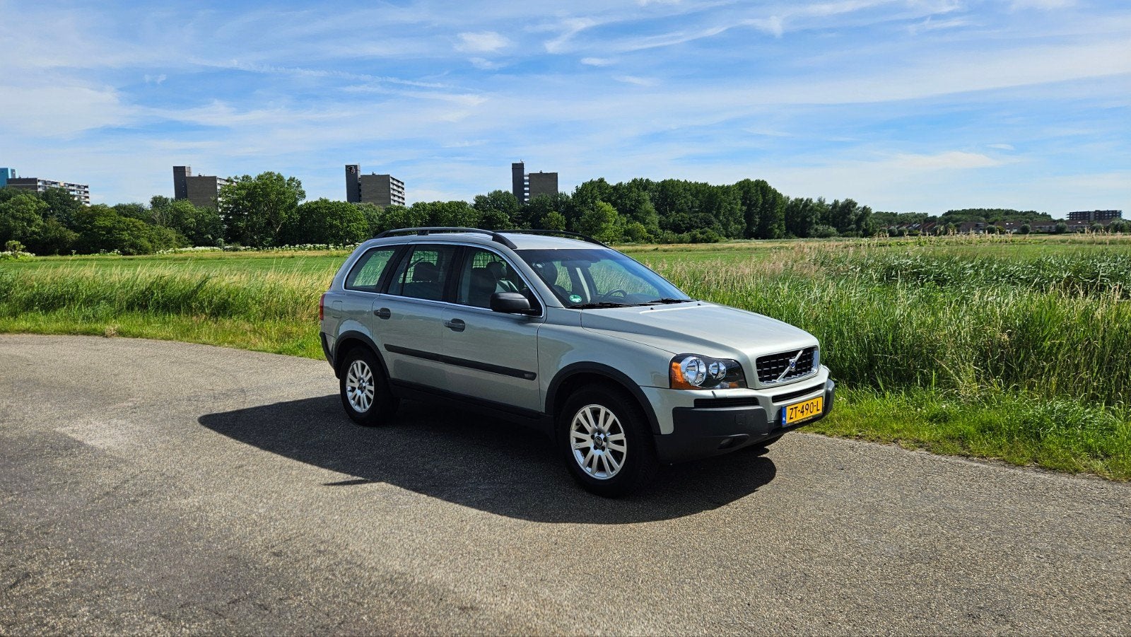Volvo XC90 2.5 T Geartronic 2002 Grijs, Auto's, Zwart, 7 stoelen, 2521 cc, Leder