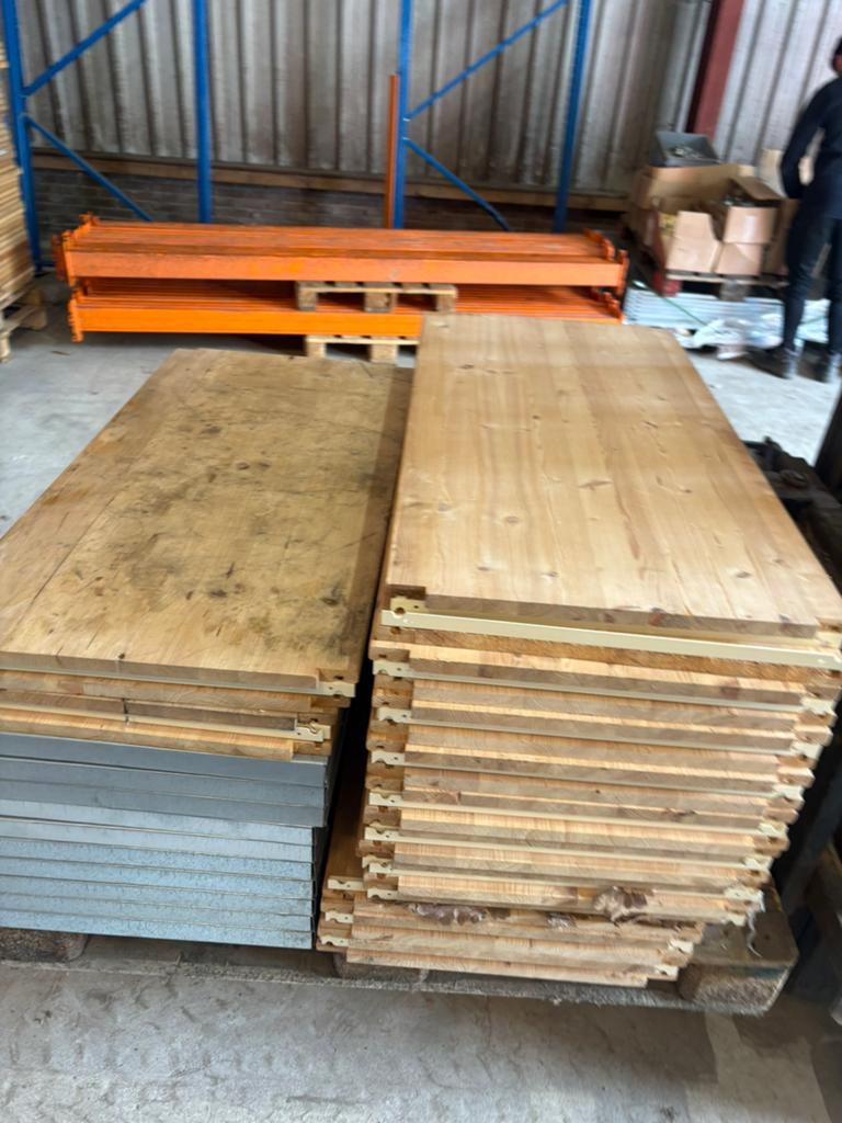 Wedeka stelling 50cm diep x 300cm lang, Doe-het-zelf en Verbouw, Hout en Planken, Ophalen, 50 mm of meer, Balk, Minder dan 200 cm