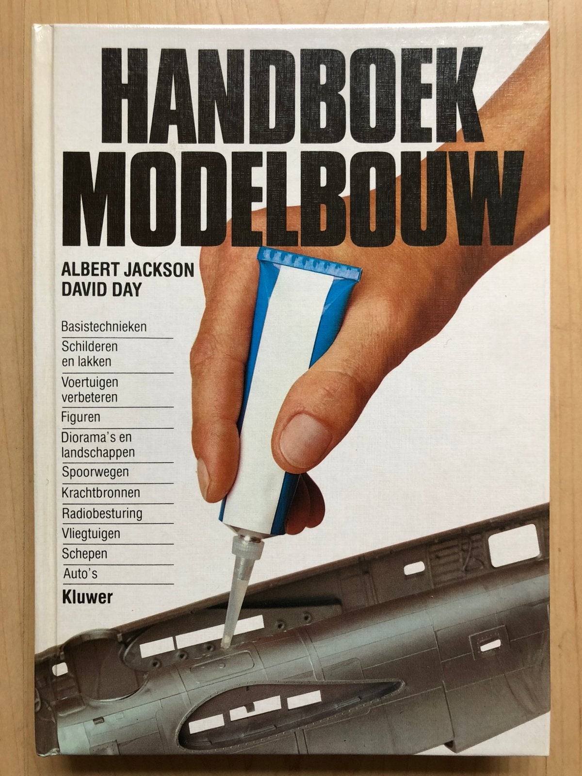 HANDBOEK MODELBOUW (Kluwer Technische Boeken), Ophalen of Verzenden, Zo goed als nieuw