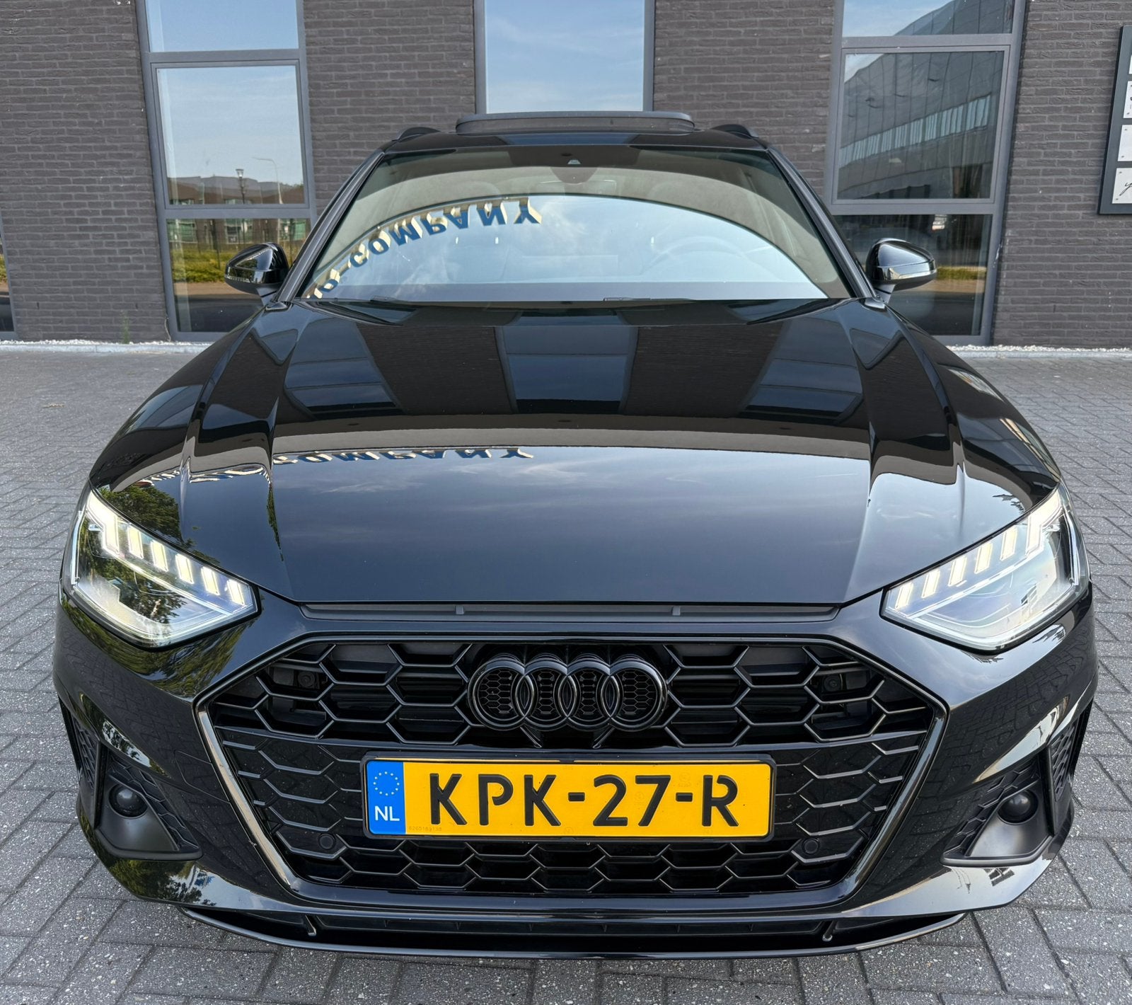 Audi A4 Avant S Edition Competition / Panoramadak / Carplay, Auto's, Audi, Zwart, 4 cilinders, 150 pk, A4