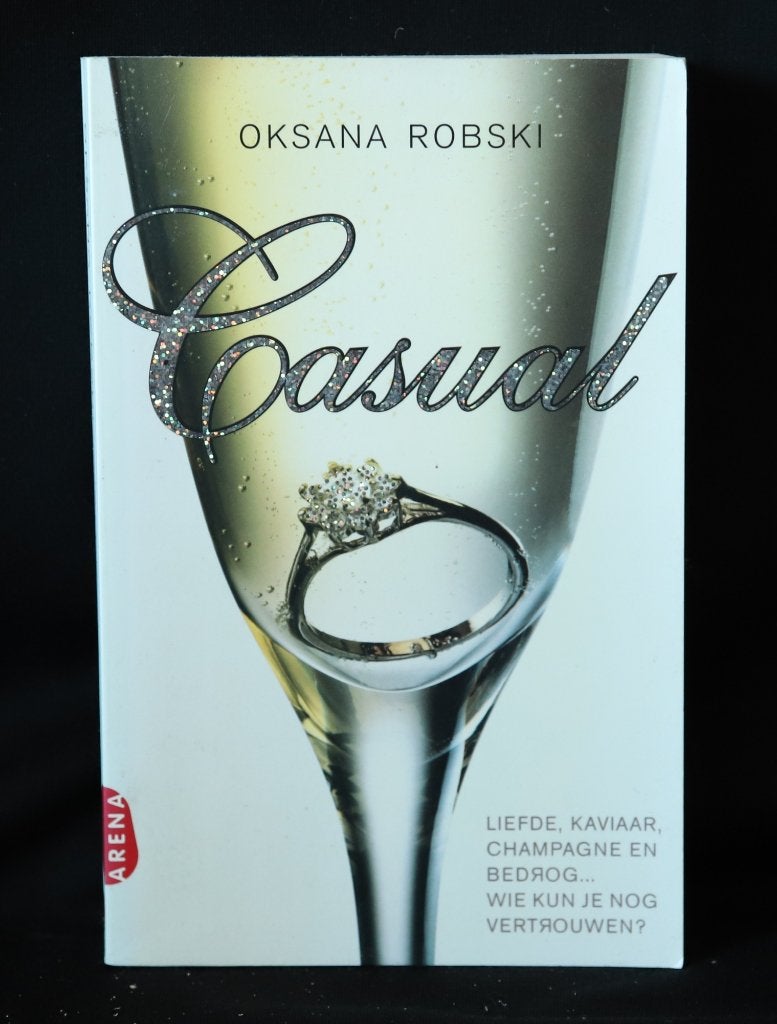 Oksana Robski Casual, Ophalen of Verzenden, Gelezen, Oksana Robski