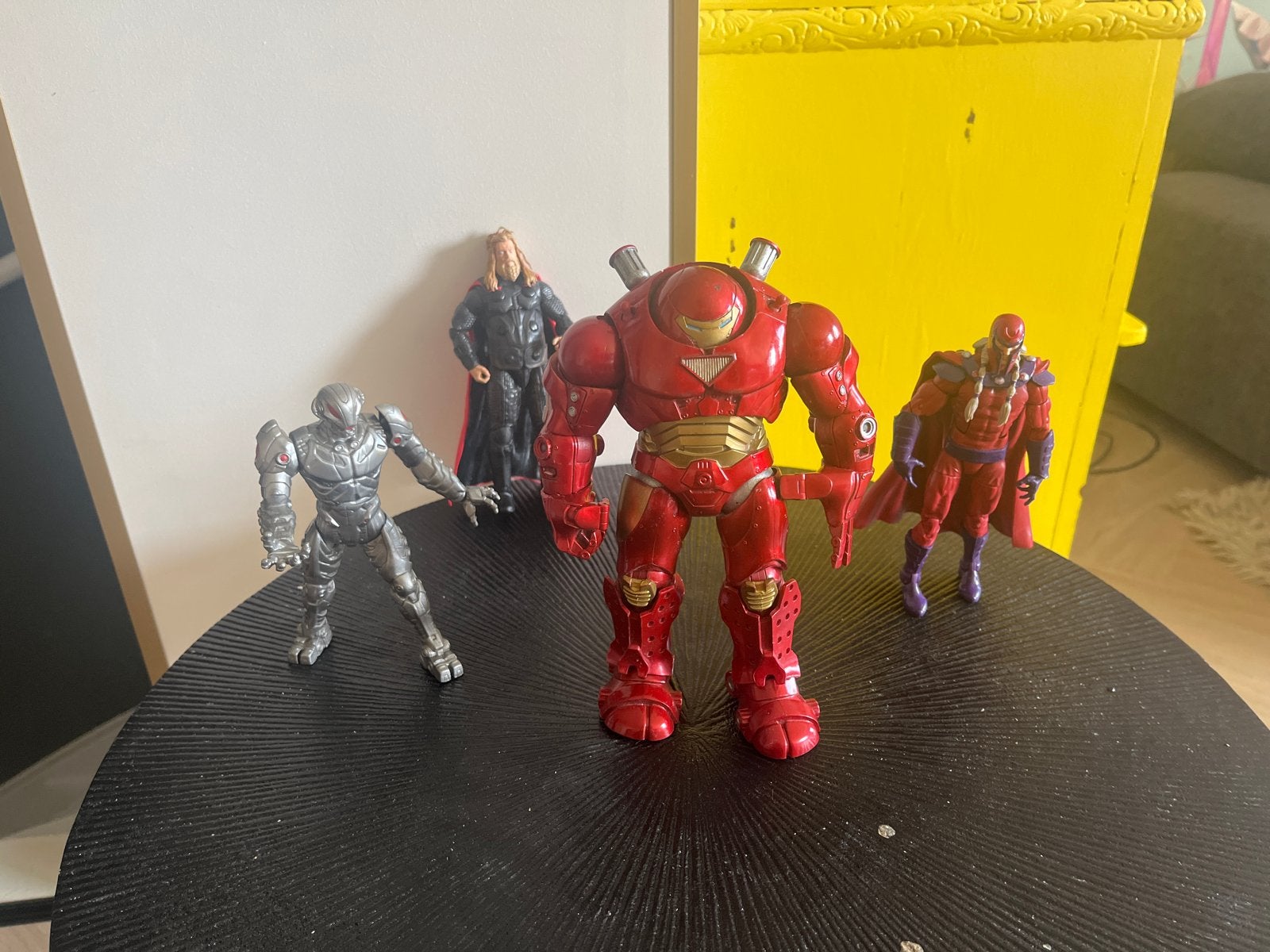 Marvel actiefiguren: Hulkbuster, Ultron, Thor, Magneto, Kinderen en Baby's, Speelgoed | Actiefiguren, Ophalen of Verzenden, Zo goed als nieuw