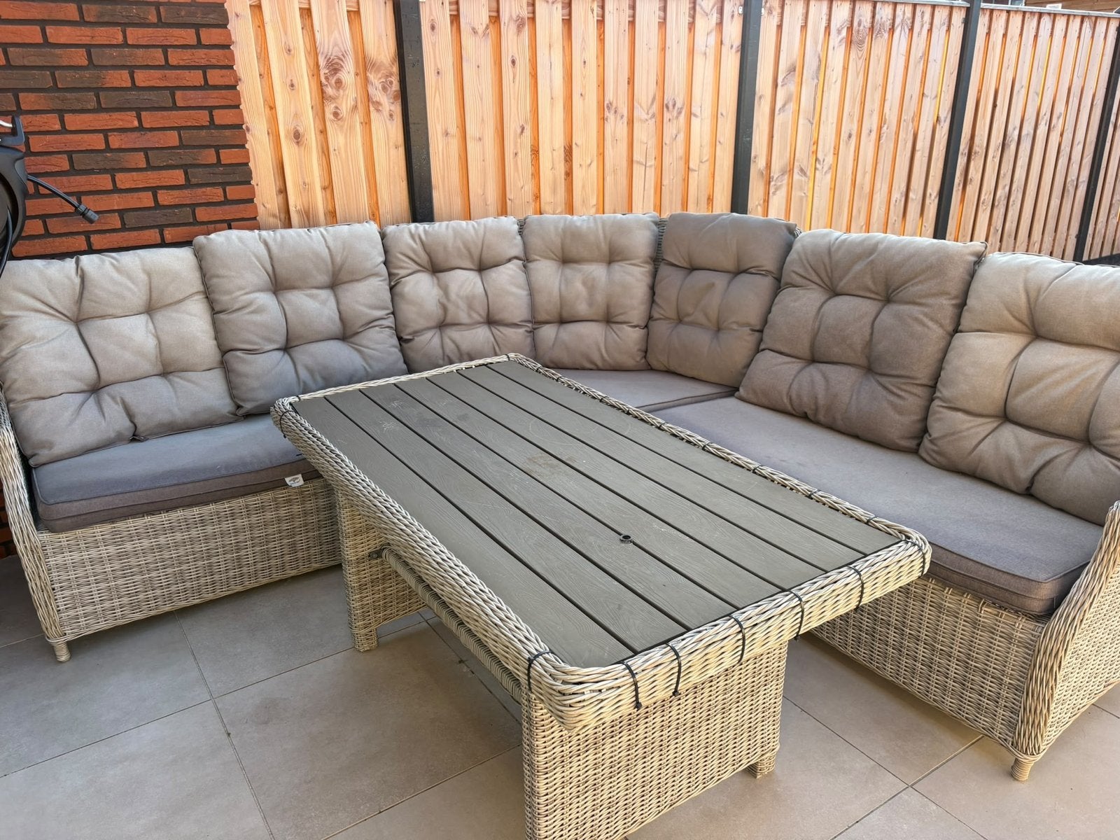 Loungebank met tafel - Wicker loungeset, Ophalen, 5 zitplaatsen, Gebruikt, Loungeset