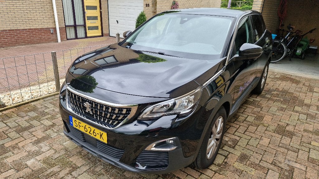 Peugeot 3008 1.2 PureTech 130pk 2018 | dealeronderhouden, Auto's, Stof, Euro 6, 1199 cc, Zwart