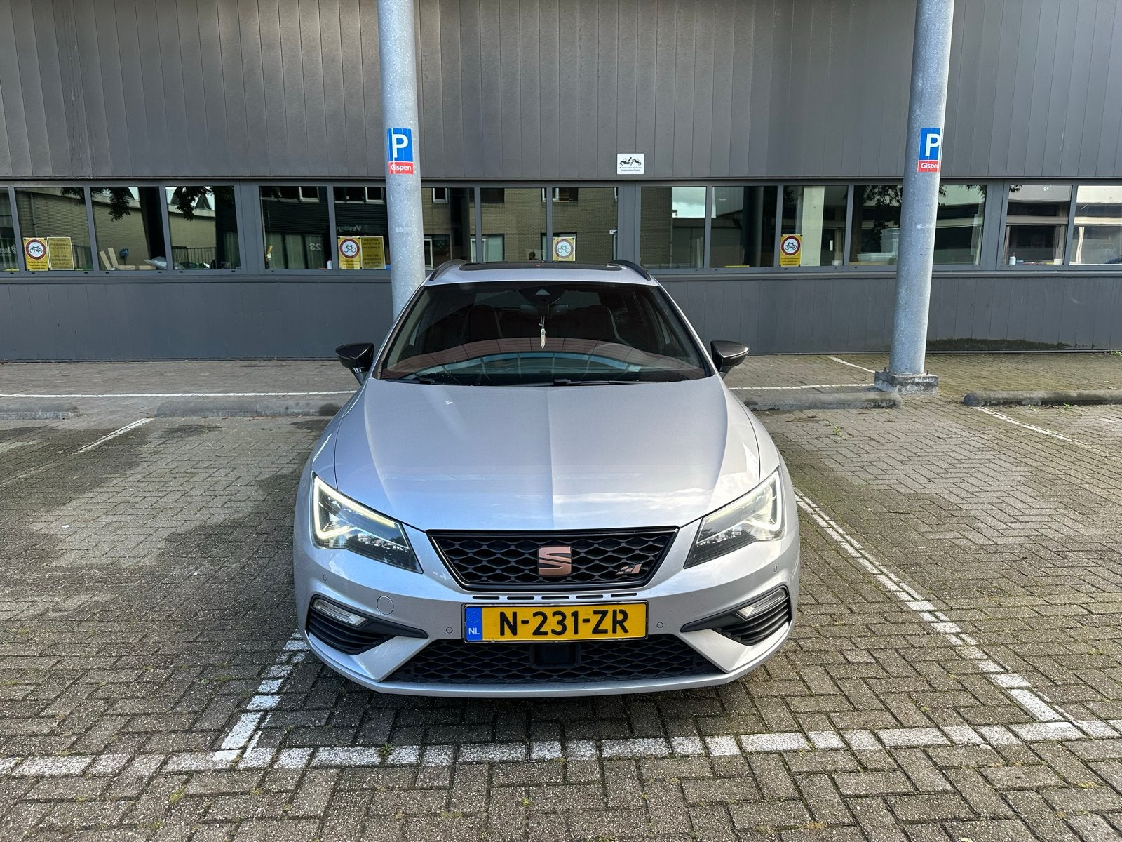 Seat Leon ST Cupra 4DRIVE | 400 PK | Stage 2 |, Automaat, Zwart, Leon, 1445 kg