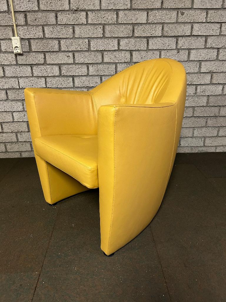 Leolux Carabita fauteuil Geel Leer, Huis en Inrichting, Fauteuils, Ophalen, Gebruikt, Leolux, 50 tot 75 cm