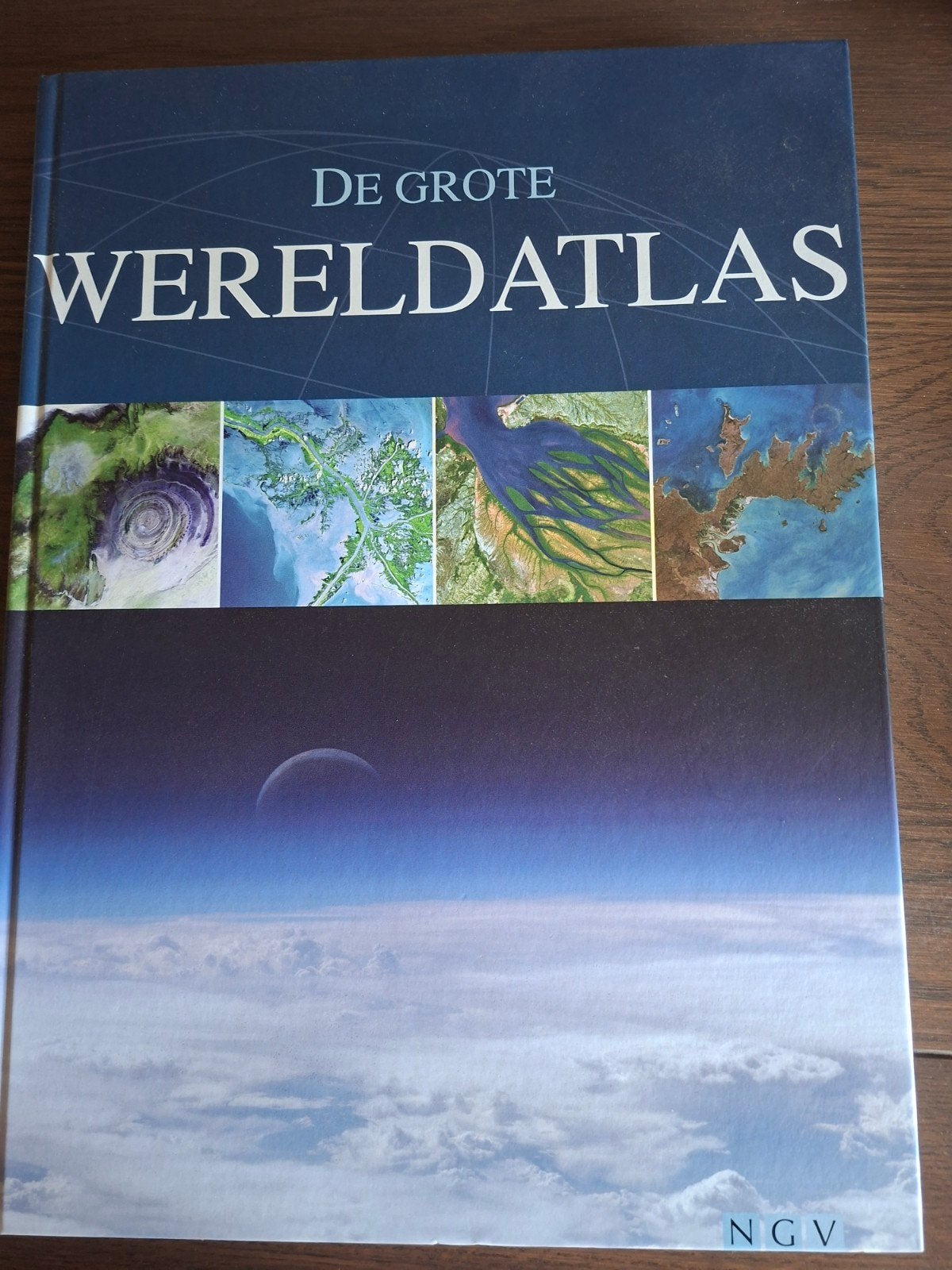 De Grote Wereldatlas - Hardcover - Helemaal Nieuw, Overige atlassen, 2000 tot heden, Nieuw, Ophalen of Verzenden