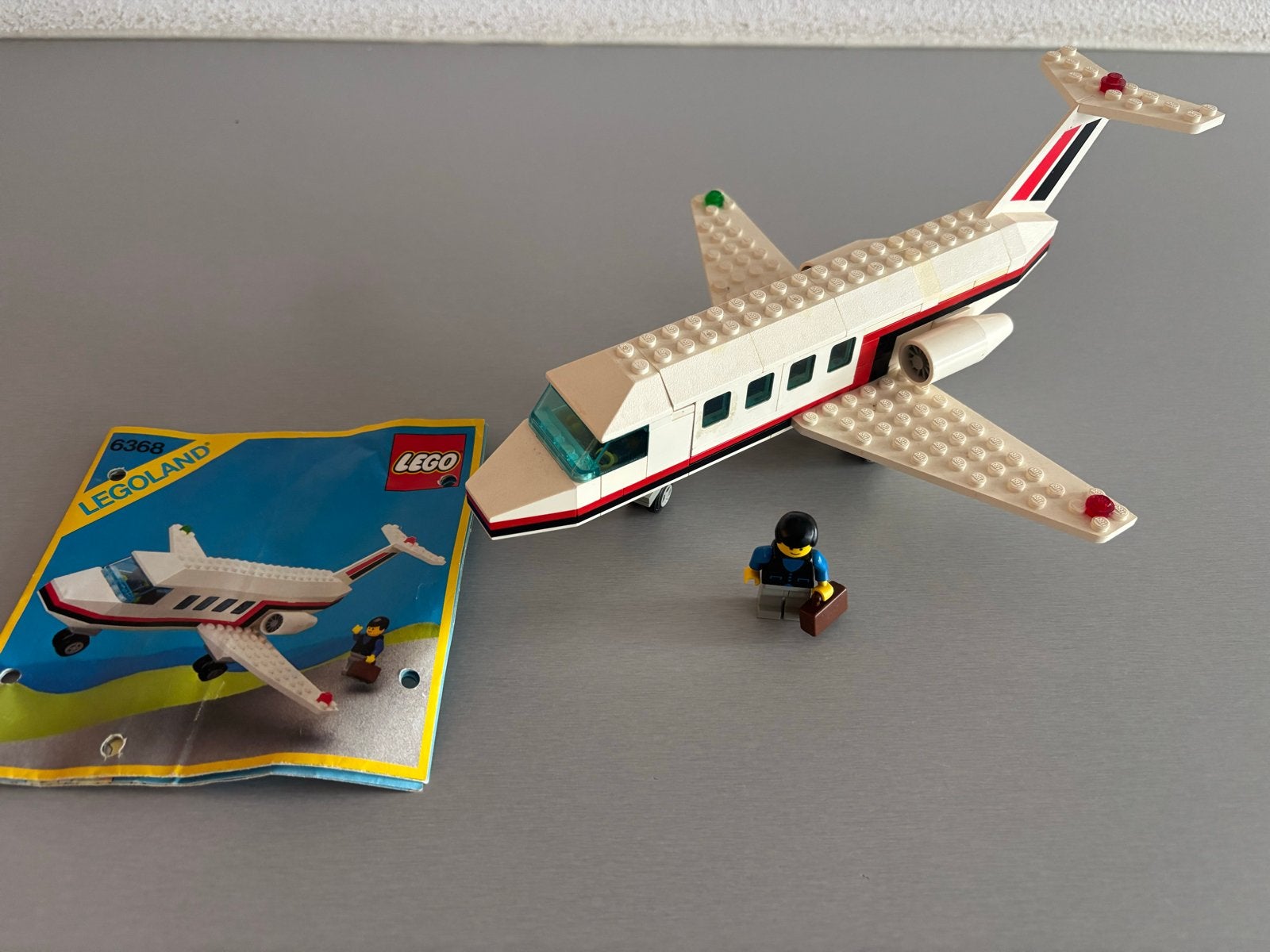 Lego Legoland 6368 Jet Vliegtuig met Piloot en Instructies, Kinderen en Baby's, Gebruikt, Lego, Ophalen of Verzenden, Compleet