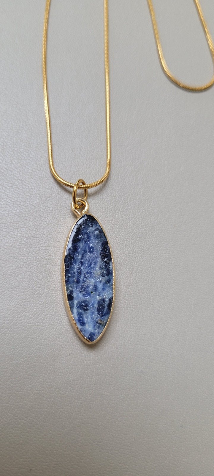 ketting met edelsteen, Sieraden, Tassen en Uiterlijk, Blauw, Nieuw, Ophalen of Verzenden, Steen of Mineraal
