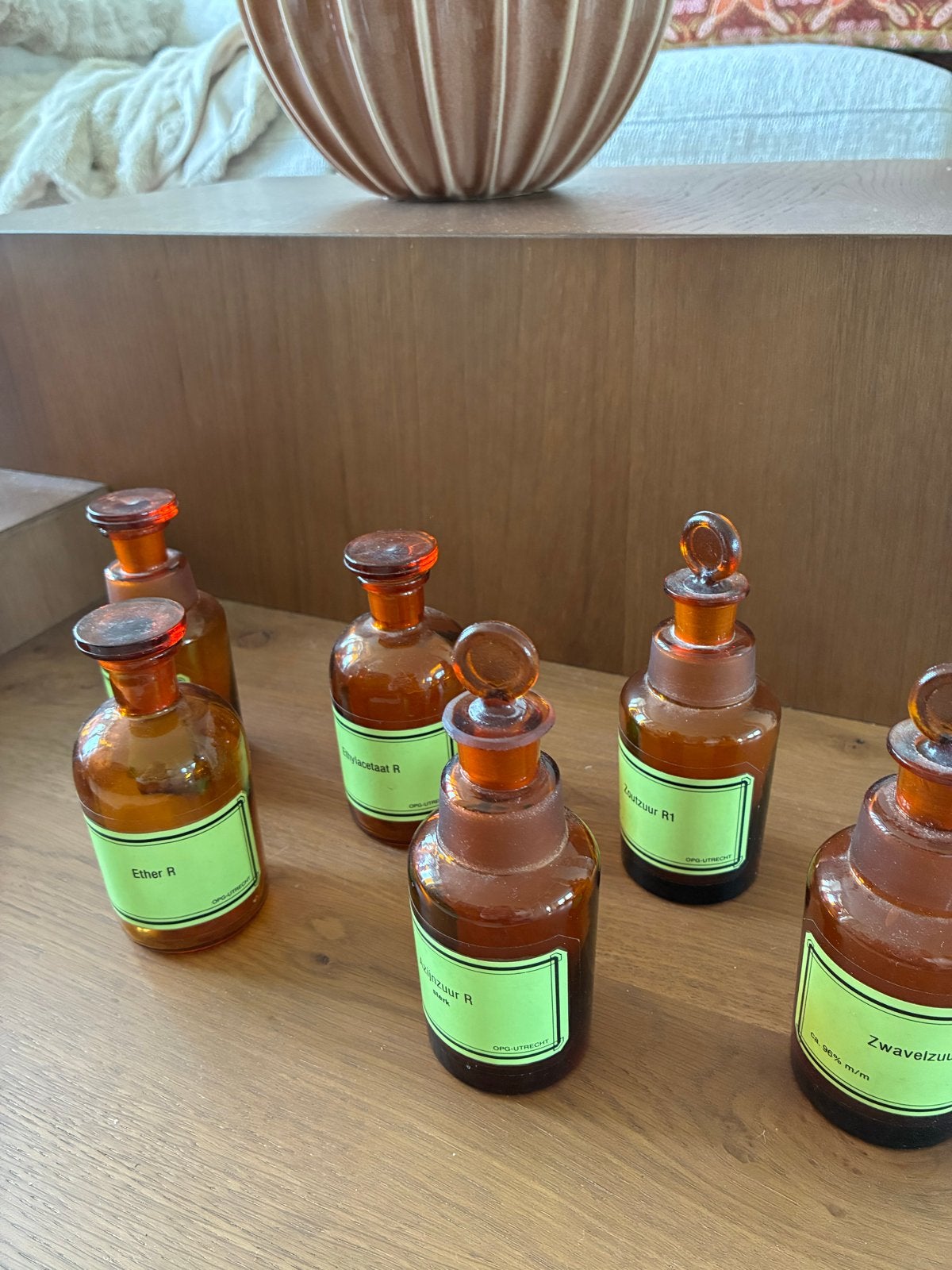 Set van 6 Ouderwetse Apotheek Flesjes met Stop en Etiket, Ophalen of Verzenden