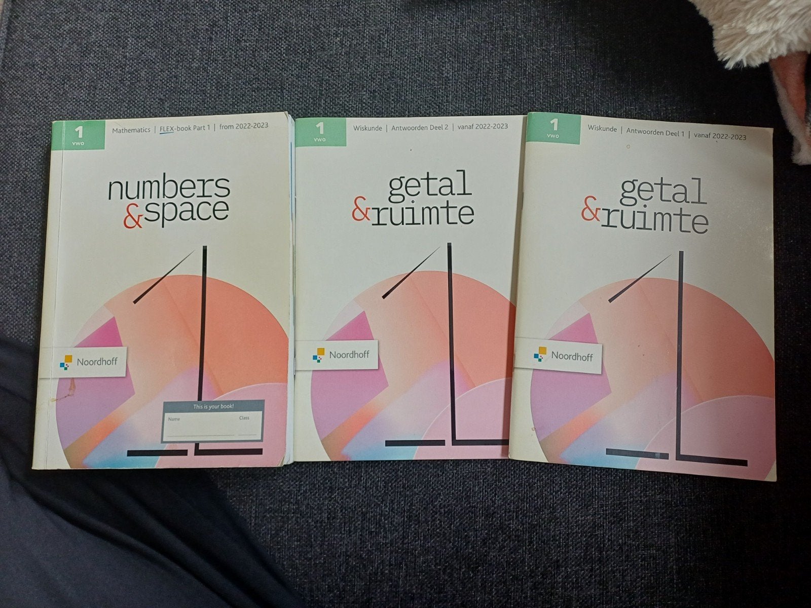 Numbers & Space/Getal & Ruimte, Ophalen of Verzenden, Zo goed als nieuw