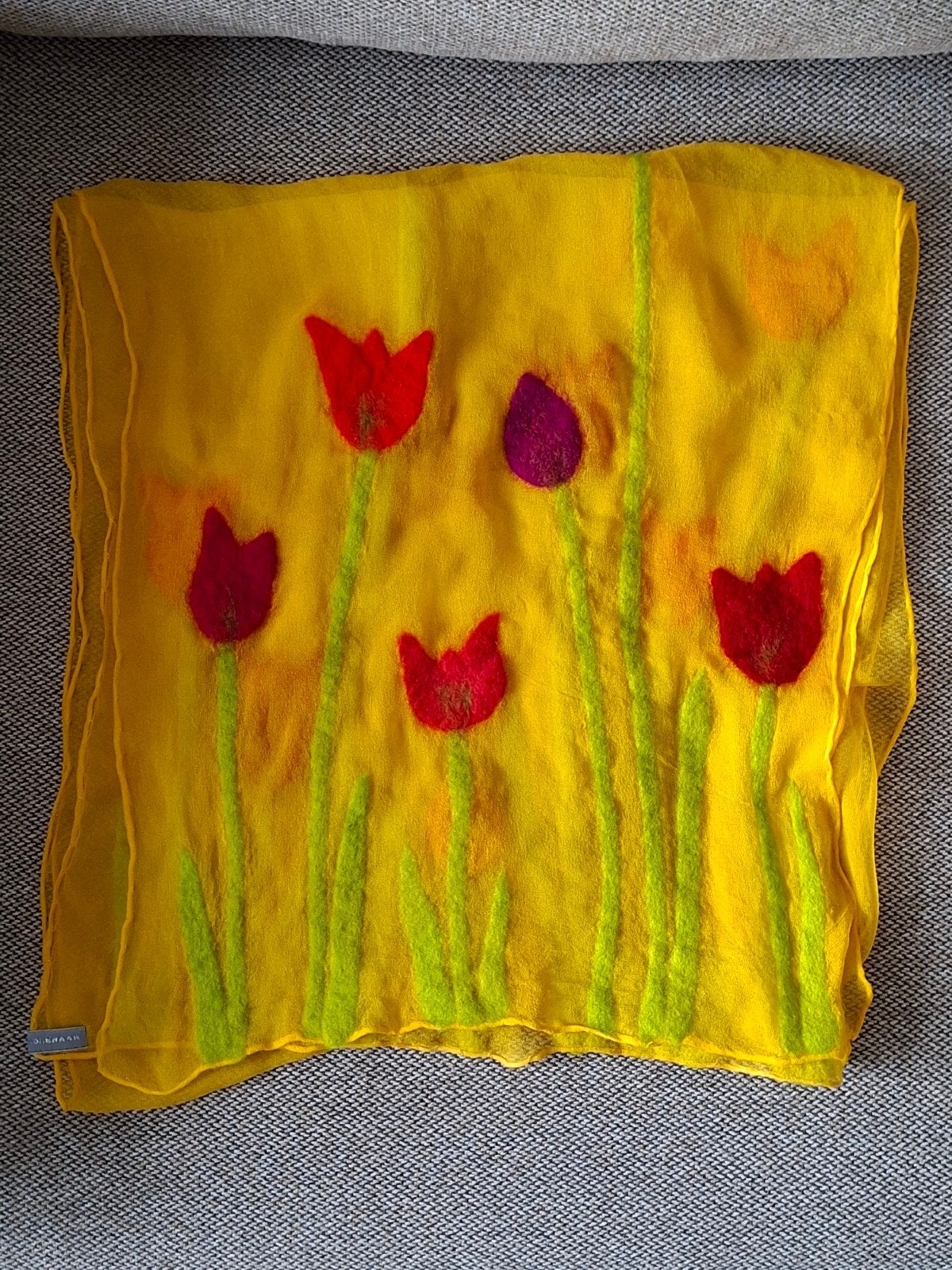 Zijden Sjaal Art To Wear Charlotte Molenaar, Huis en Inrichting, Ophalen of Verzenden, Nieuw, Wit, Vierkant