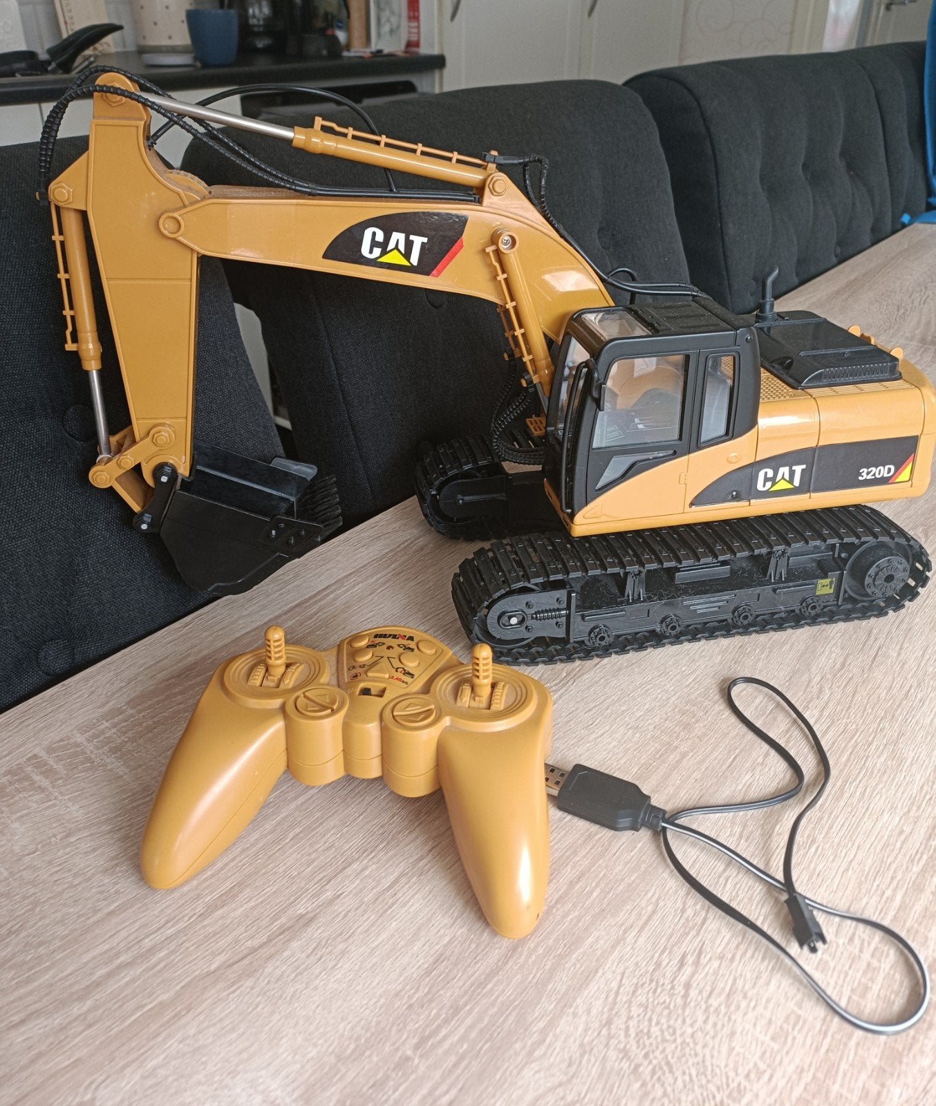 CAT 320D RC Graafmachine met Afstandsbediening, Auto offroad, Zo goed als nieuw, RTR (Ready to Run), Overige schalen