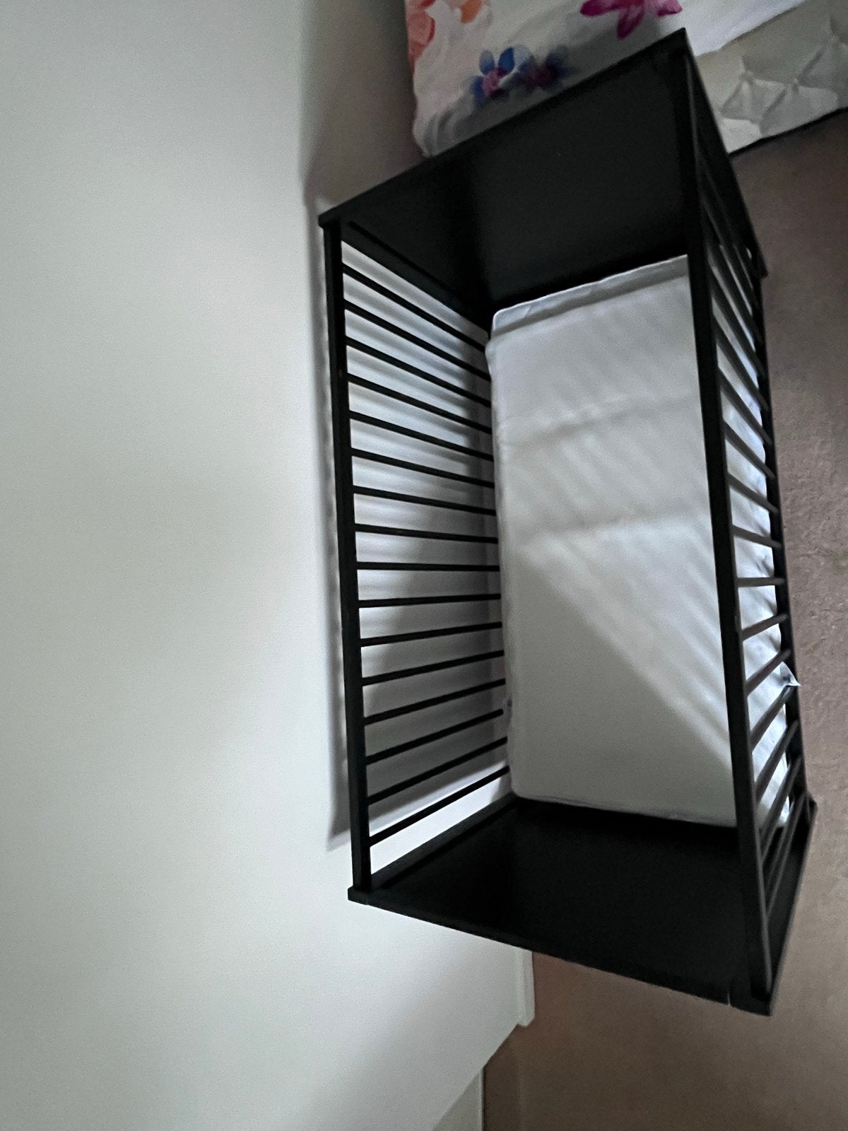 Zwart Ledikant 60x120 cm met matras, Ophalen, Gebruikt, Ledikant