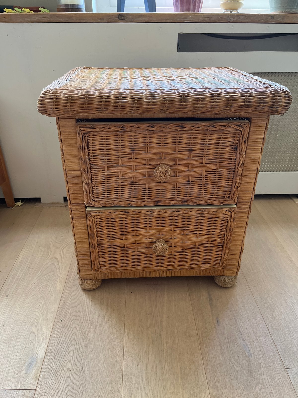 Rotan nachtkastje met 2 lades, Ophalen, Overige materialen, Minder dan 50 cm, Gebruikt