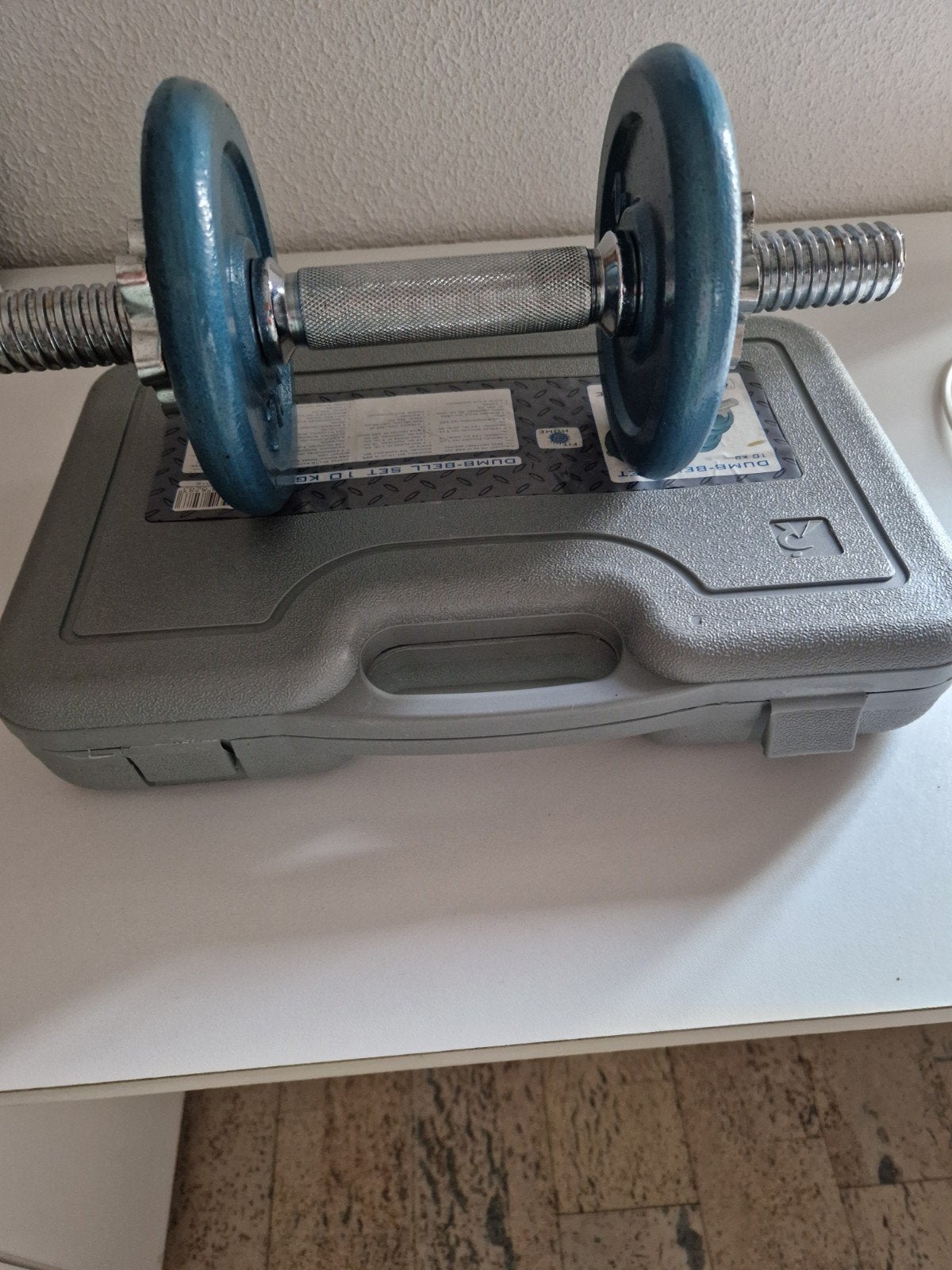 Dumbbell set 10 kg in koffer - Fit Home, Sport en Fitness, Fitnessmaterialen, Ophalen, Gebruikt, Rug, Halterset