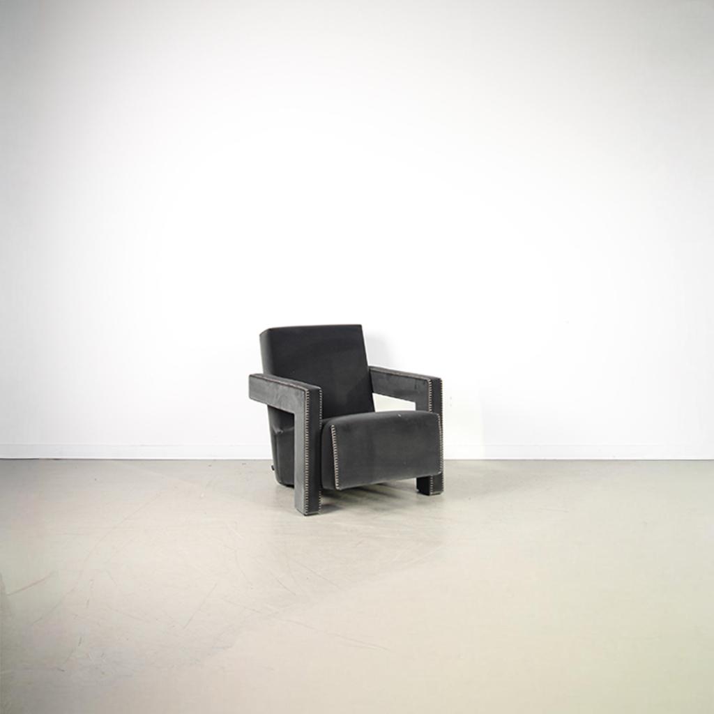 1x Cassina Utrecht Chair type 637 Cactus – Stof