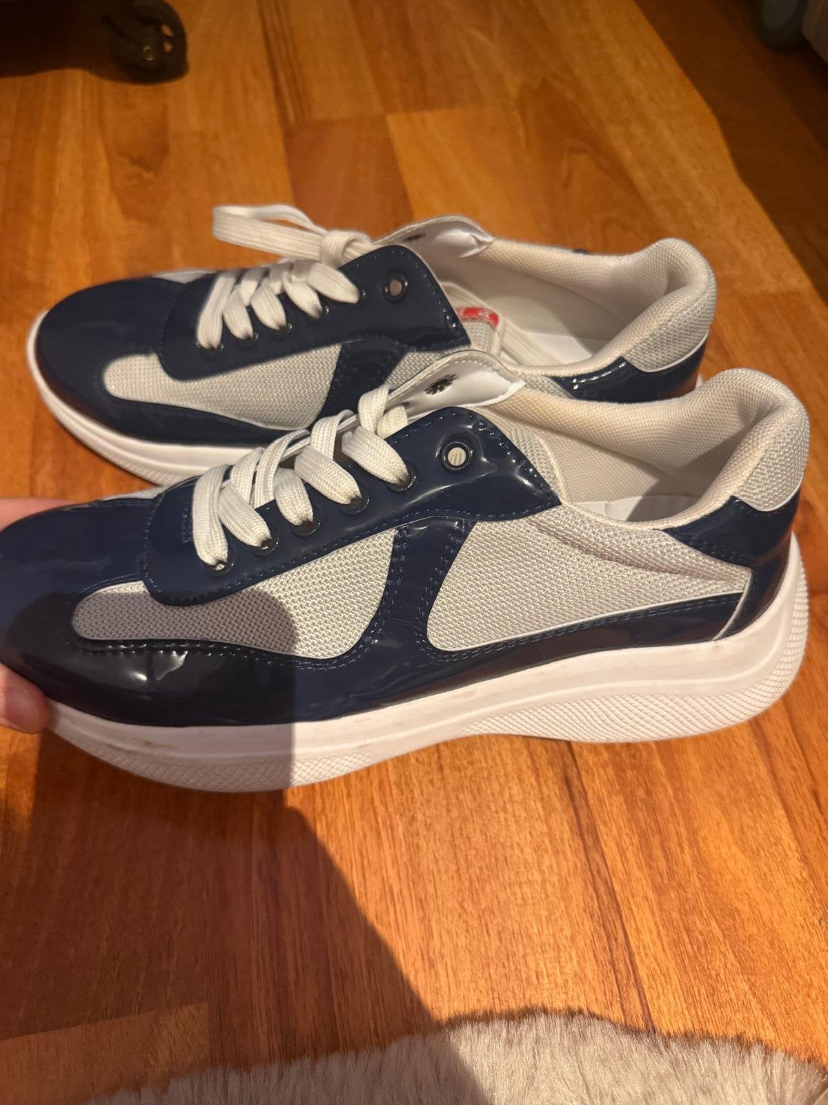 Prada cups sneakers, Verzenden, Zwart, Sneakers of Gympen, Gedragen