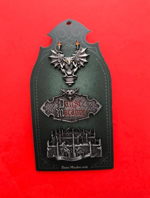 Danse Macabre pins, Verzamelen, Ophalen of Verzenden, Zo goed als nieuw, Button of Speldje