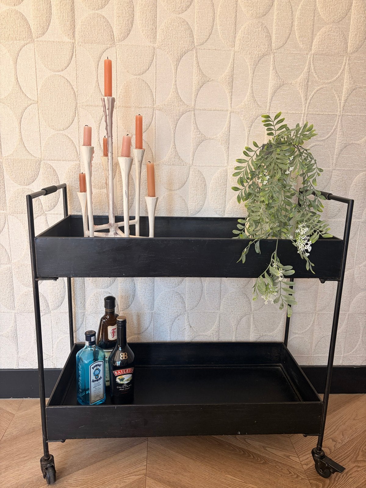 Zwarte serveerwagen/trolley met spiegelblad, Ophalen, Gebruikt