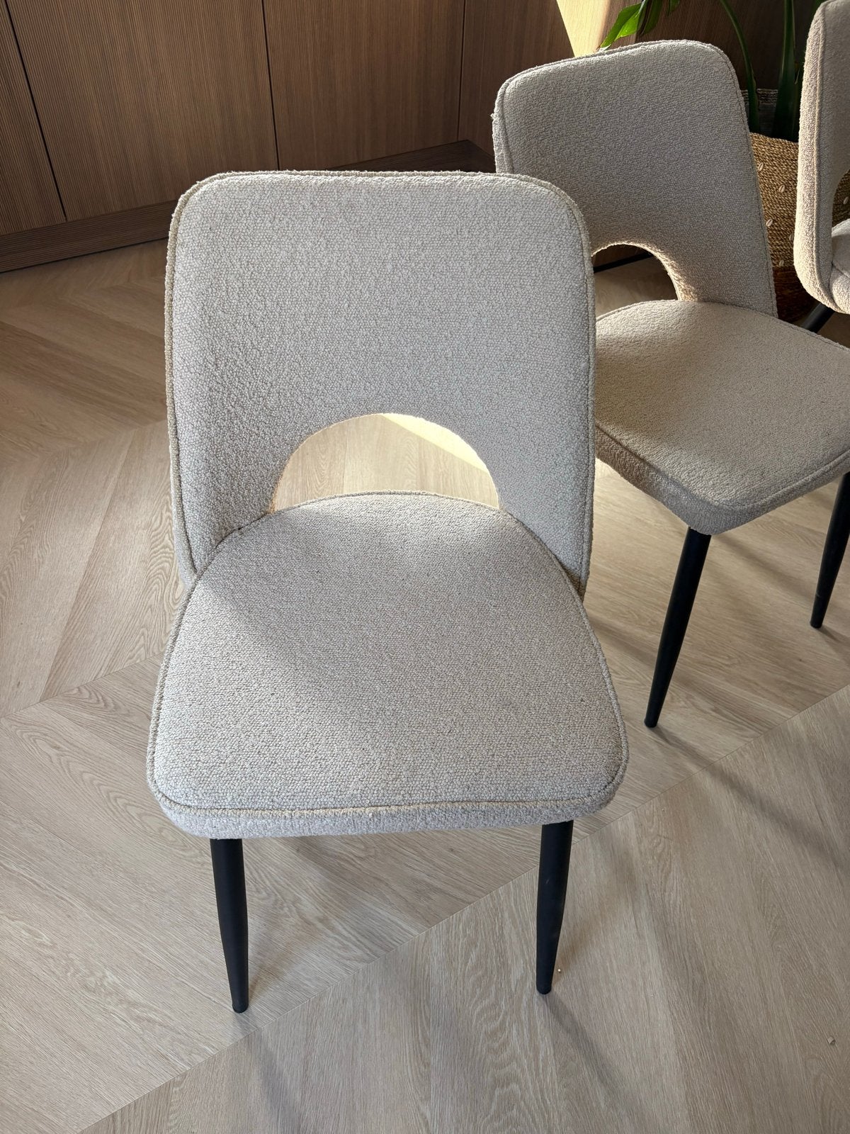 Eetkamer stoelen boucle kick collection, Ophalen, Gebruikt, 100 tot 150 cm, 200 cm of meer