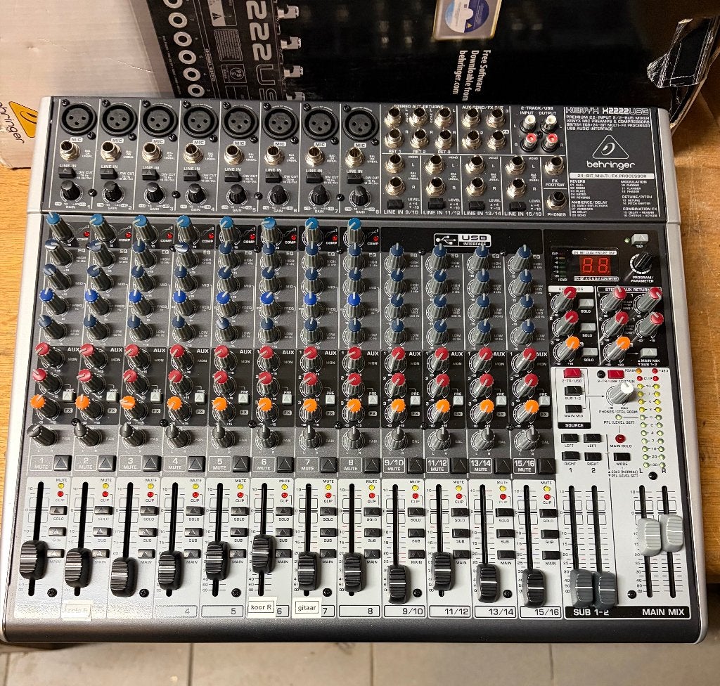 Behringer XENYX X2222USB Mixer, Muziek en Instrumenten, Ophalen of Verzenden, Gebruikt, 20 kanalen of meer, Microfooningang