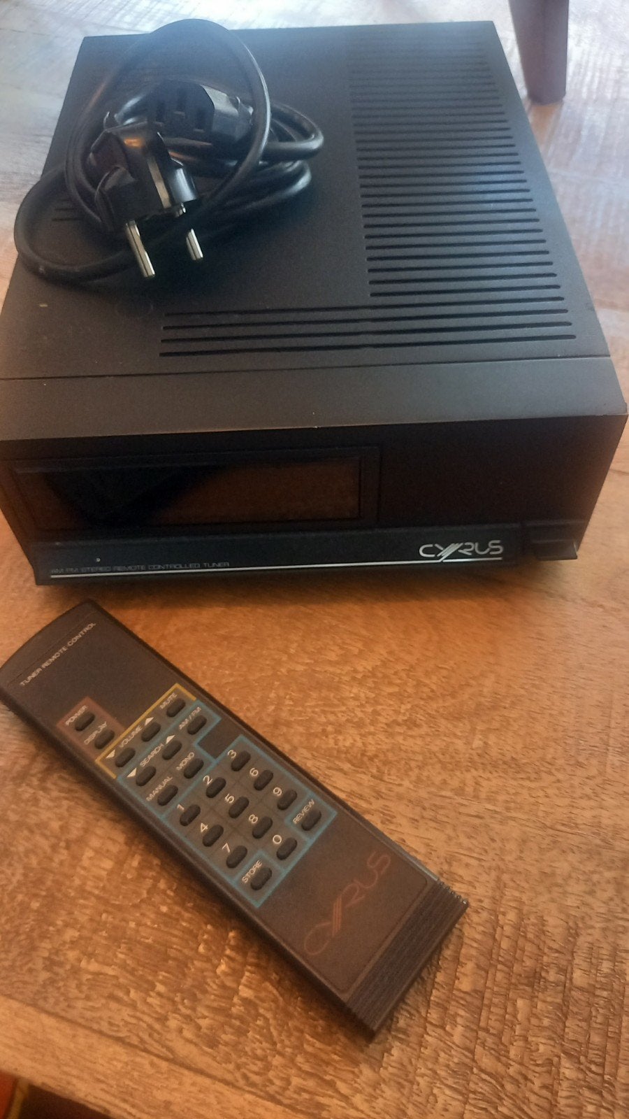 Cyrus  tuner ,  model als de aloude, vintage  Cyrus  one., Ophalen of Verzenden, Gebruikt, Overige merken