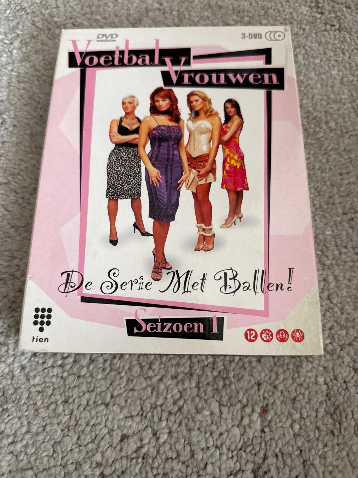 Voetbalvrouwen Seizoen 1 - De Serie Met Ballen! (3-DVD), Vanaf 12 jaar, Ophalen of Verzenden, Gebruikt, Drama