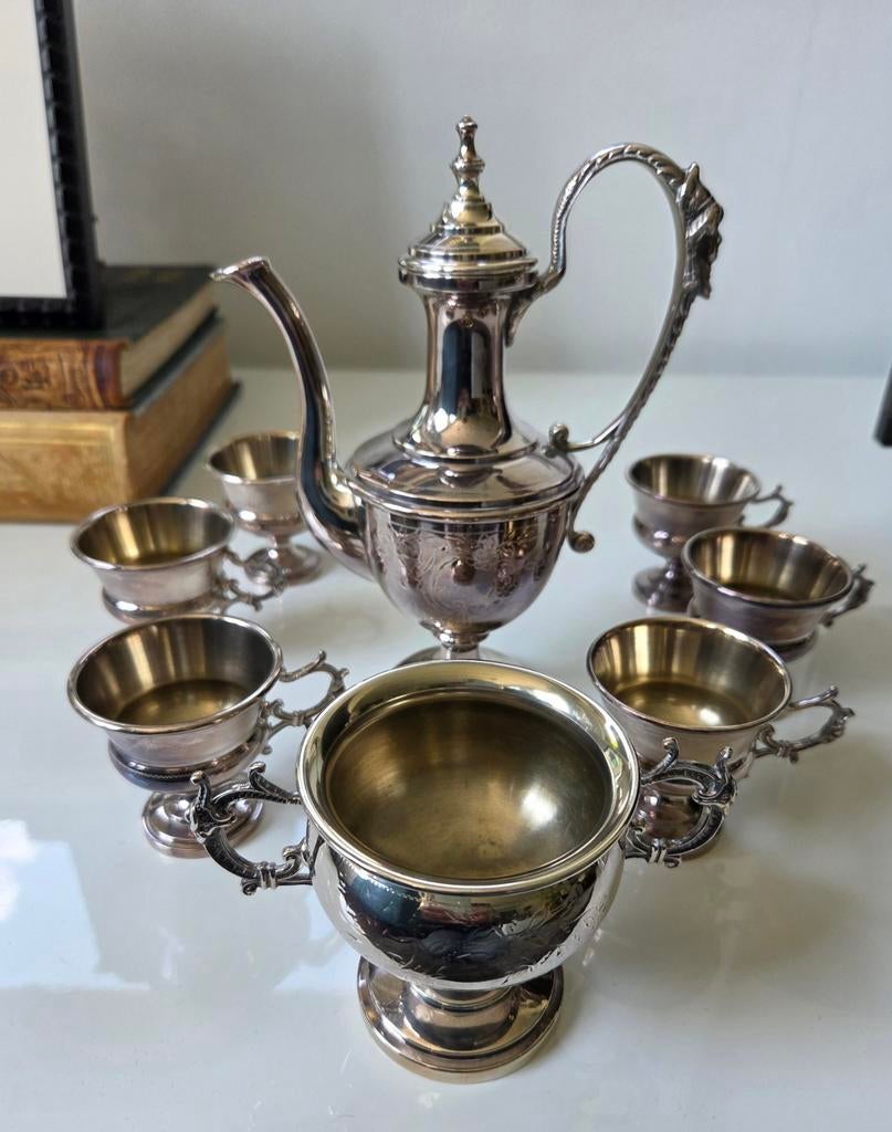 8-delig Thee/Koffieservies met Bloemgravering verzilverd, Ophalen of Verzenden