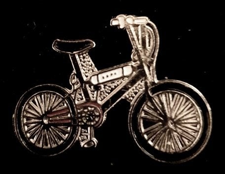 Fiets met hoog stuur pin, Verzamelen, Speldjes, Pins en Buttons, Ophalen of Verzenden, Nieuw, Transport, Speldje of Pin