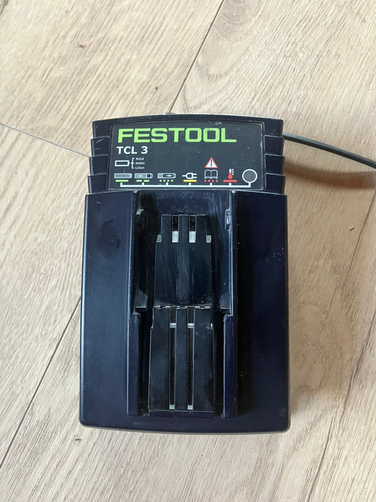 festool acculader tcl 3, Ophalen of Verzenden, Gebruikt