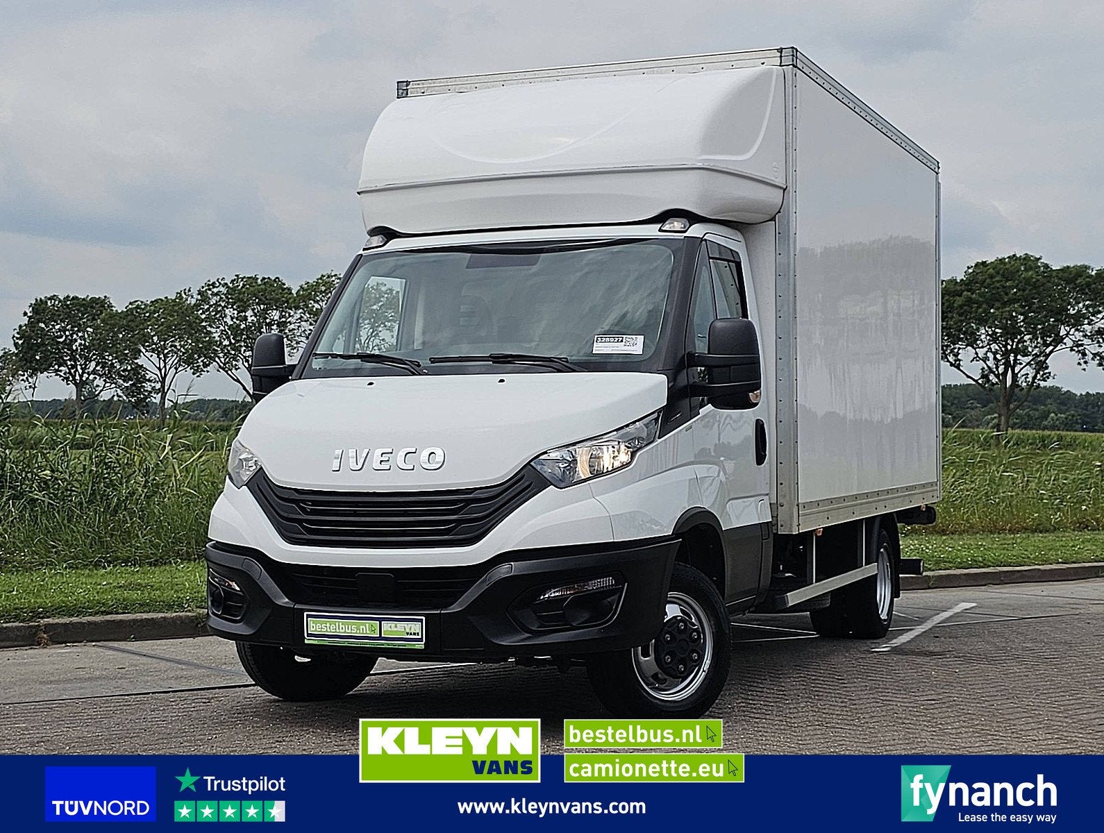 IVECO DAILY 35C16 bakwagen laadklep!, Auto's, Gebruikt, Iveco, 160 pk, Wit