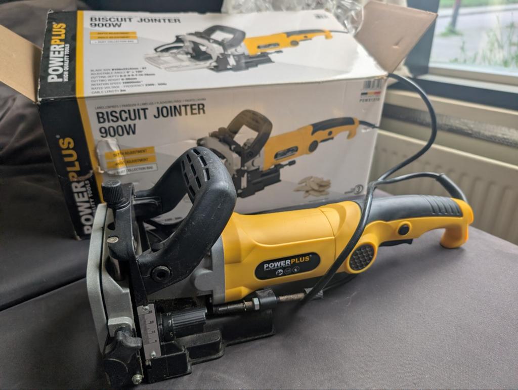 Powerplus Biscuit Jointer 900W Lamellenfrees, Doe-het-zelf en Verbouw, Gereedschap | Freesmachines, Lamellenfrees, Ophalen of Verzenden