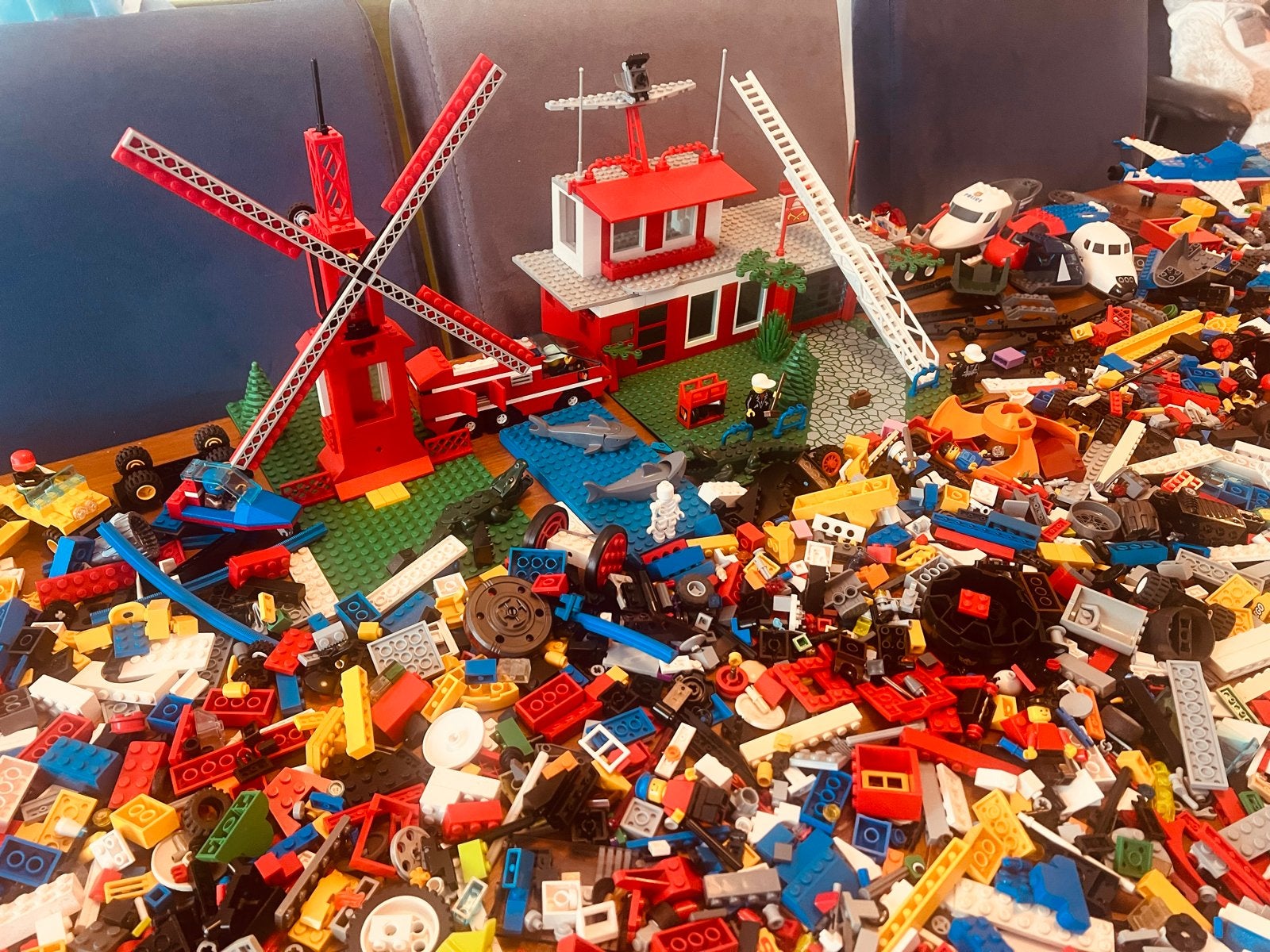 Foto 9 van Grote partij gemengde LEGO stenen en onderdelen