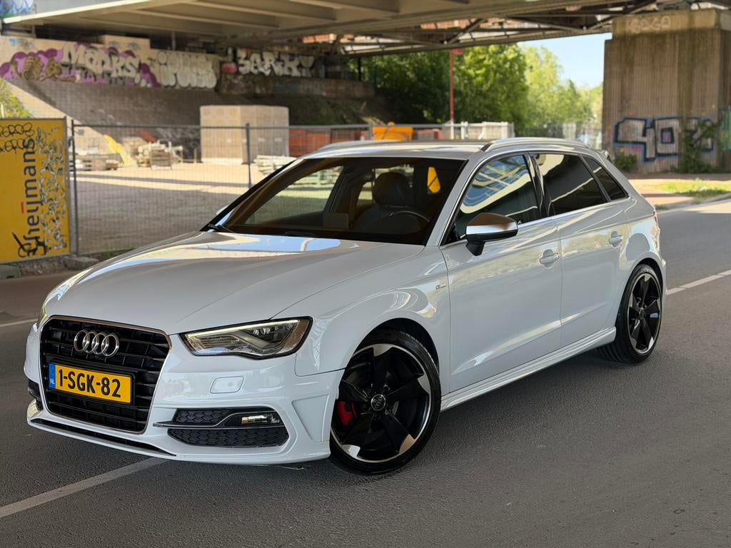 Audi A3 1.4 TFSI 123PK 3X S-Line | AUTOMAAT | CRUISE | LED, Leder en Stof, Origineel Nederlands, 1395 cc, 650 kg