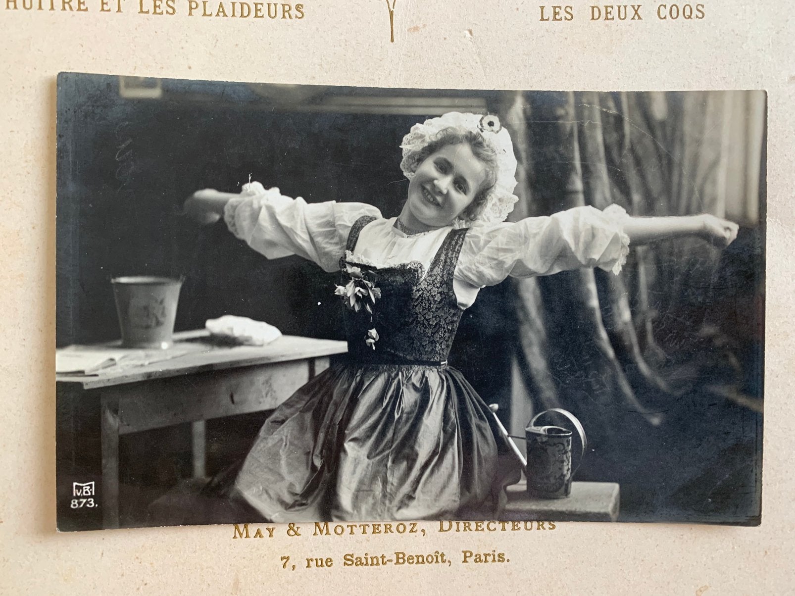 Dame in klederdracht (GO), Ophalen of Verzenden, Voor 1920, Ongelopen, Klederdracht