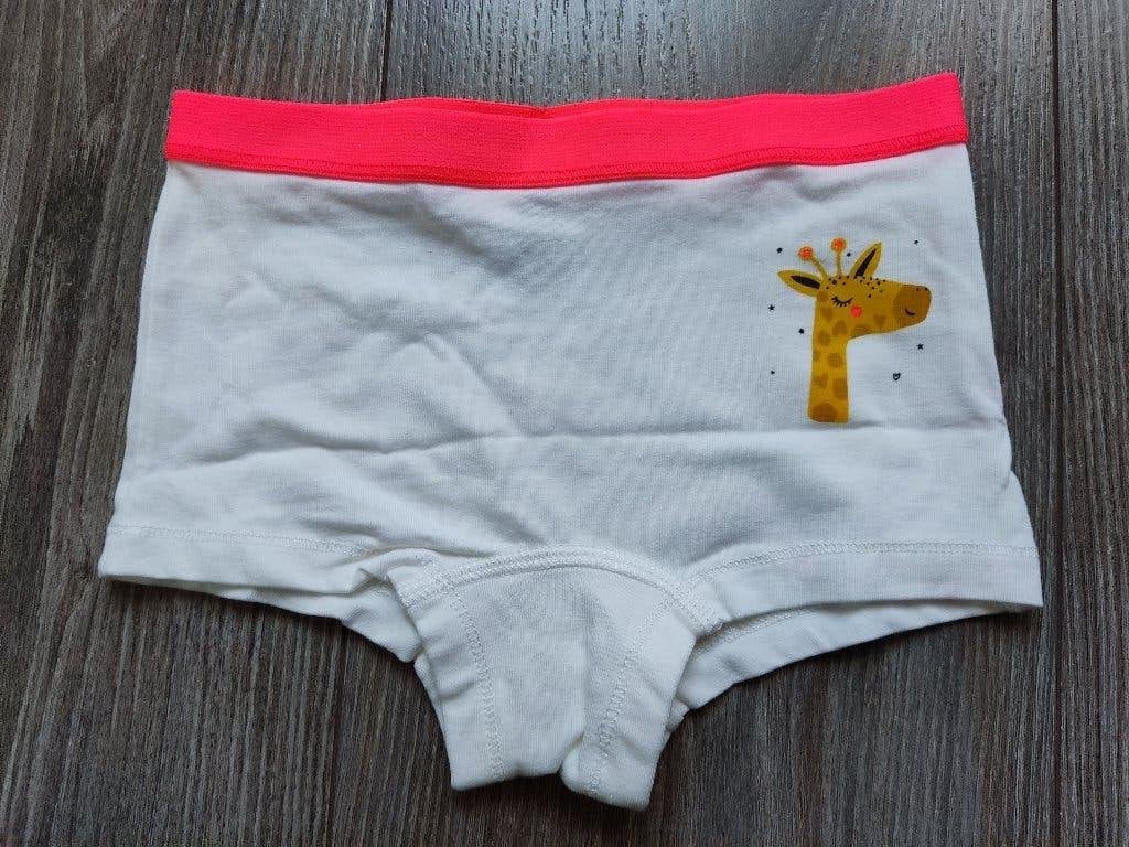 Leuke nieuwe kinder boxer Hema maat 122/128, Nacht- of Onderkleding, Meisje, Nieuw, Ophalen of Verzenden