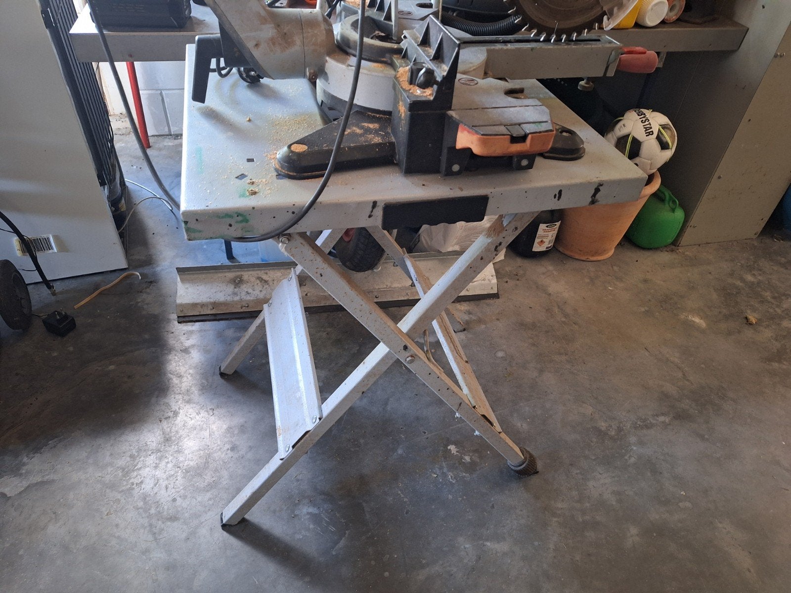 Metabo KGS 254 M Afkortzaag - Krachtig en Betrouwbaar, Doe-het-zelf en Verbouw, Ophalen, Gebruikt, 70 mm of meer, Afkortzaag
